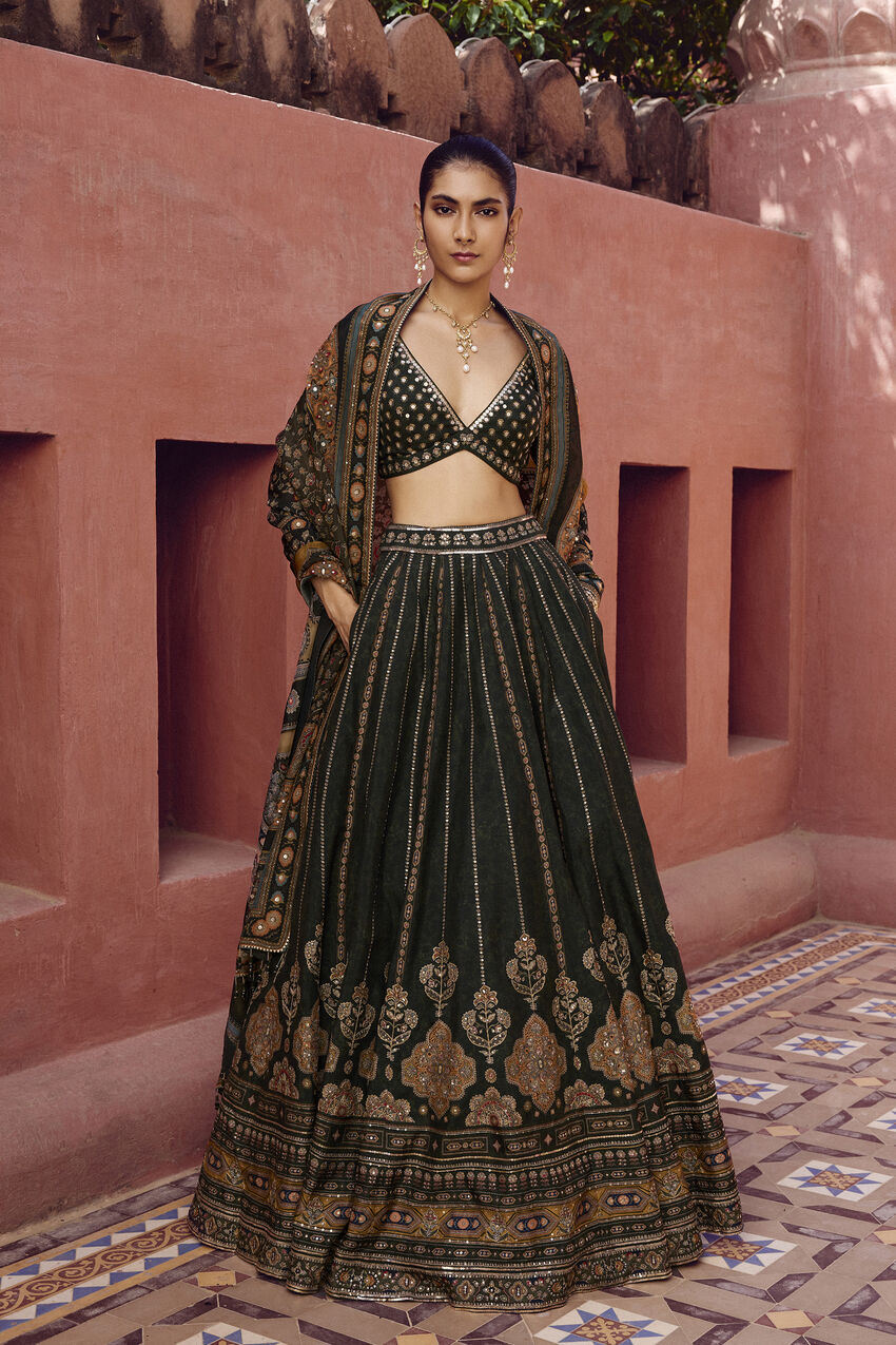 Buy Designer Wedding Dresses for Bride & Women Online in USA | Anita Dongre Buy Designer Wedding Dresses for Bride & Women Online in USA | Anita Dongre