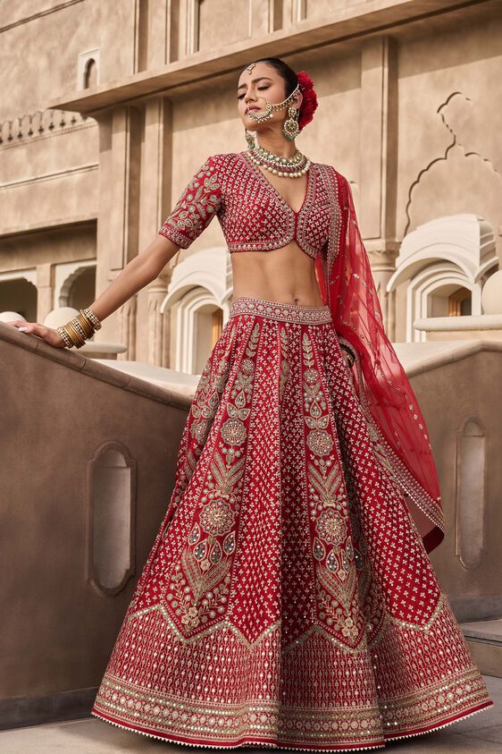 Gahina Lehenga, Red, image 1