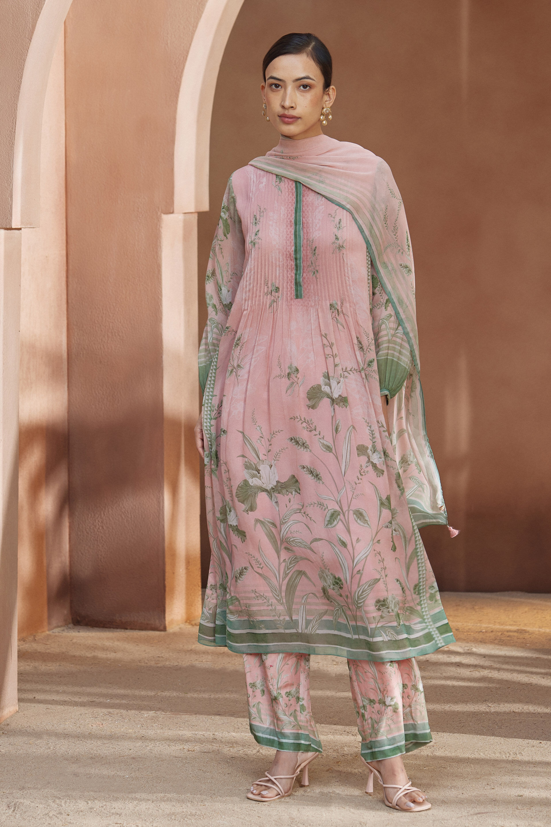 Anita dongre outlet suit