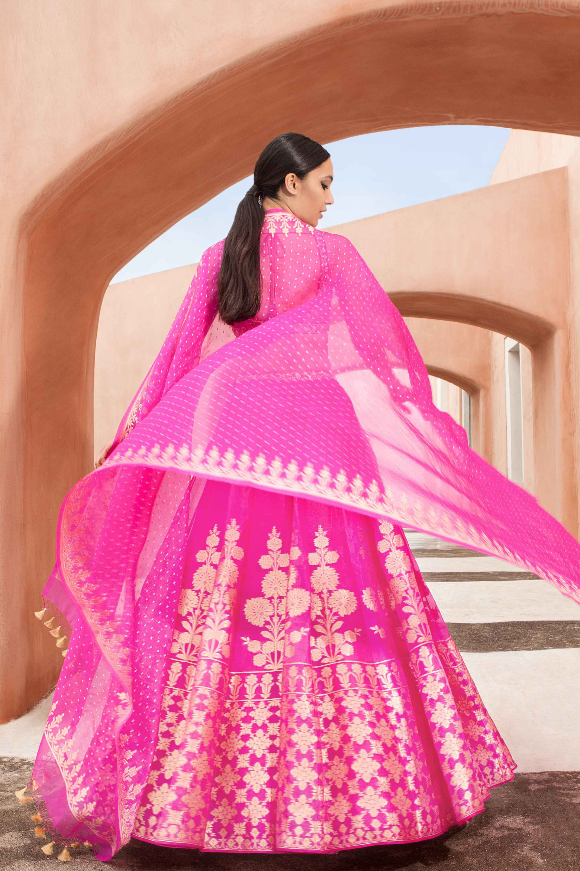 Buy Bridal Veena Lehenga Set – Cream Online from Anita Dongre