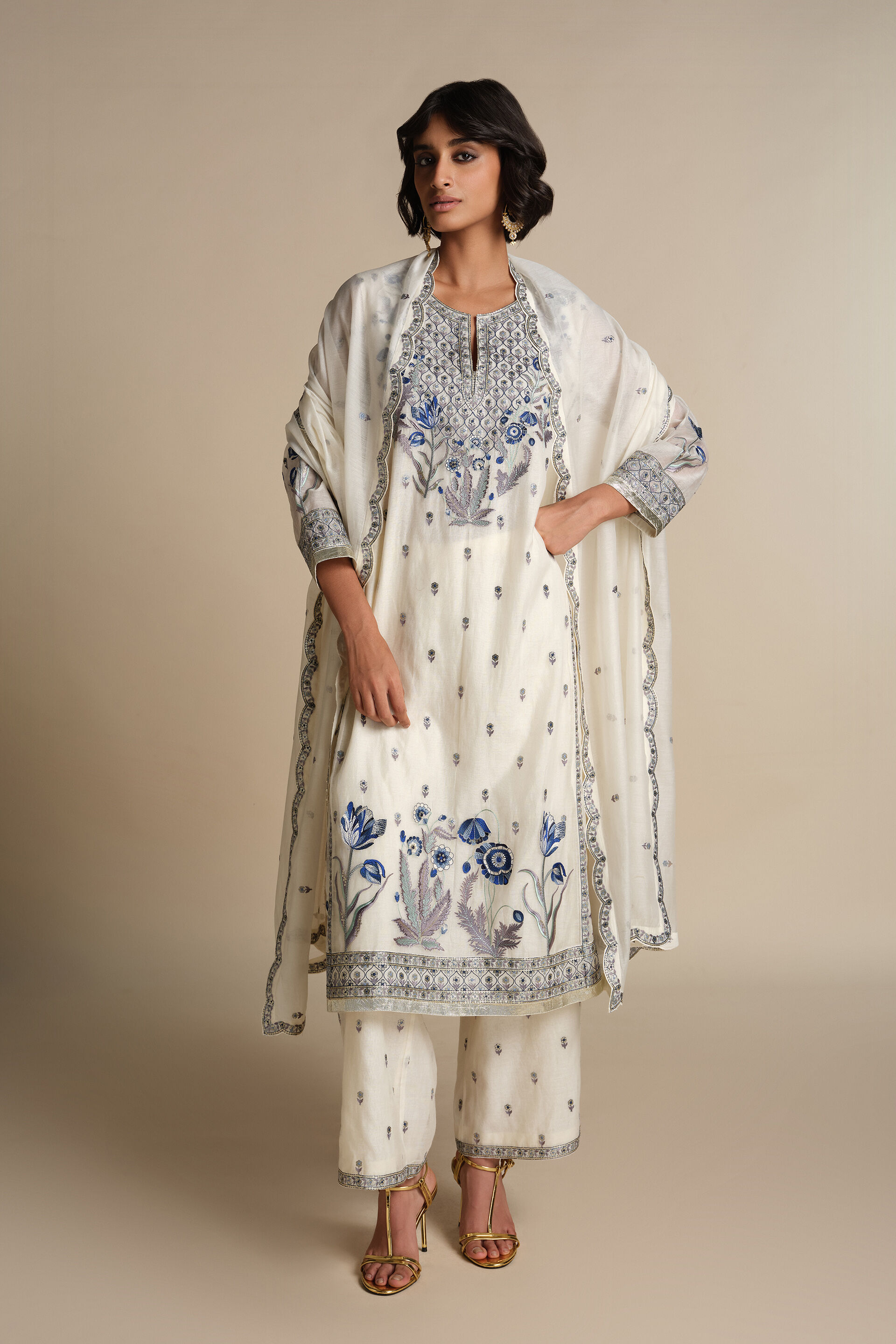 Libna Embroidered Mul Suit Set - Blue
