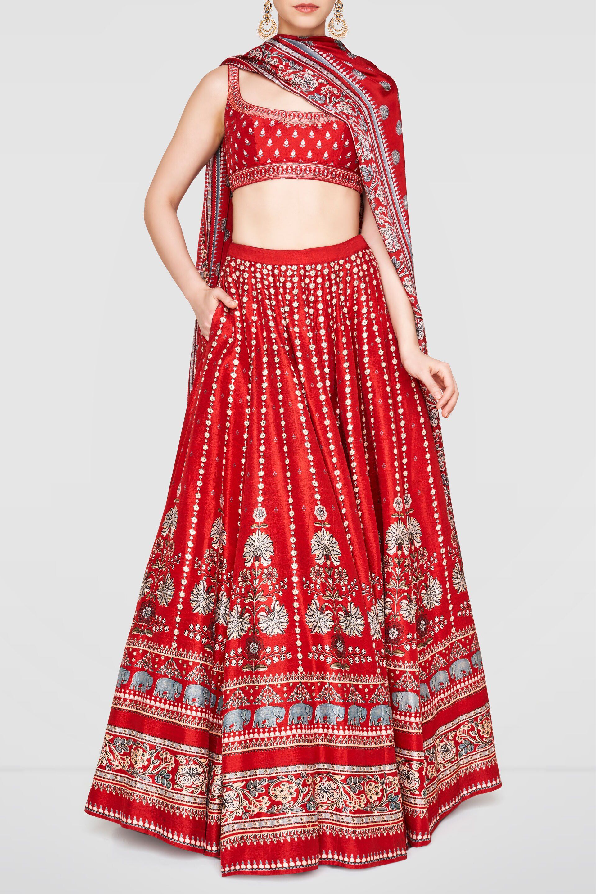 Neysa Lehenga