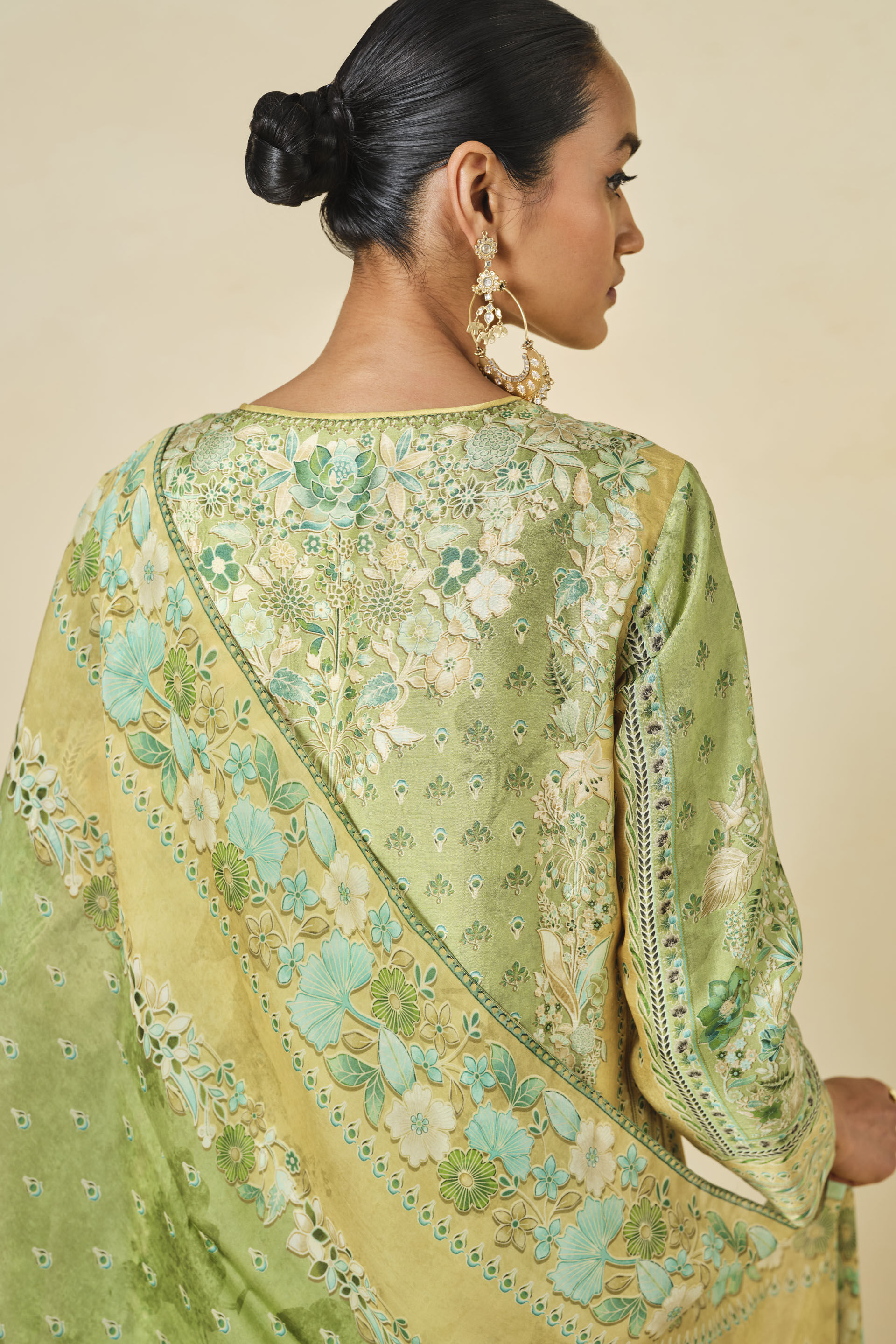 Anita dongre suits online top