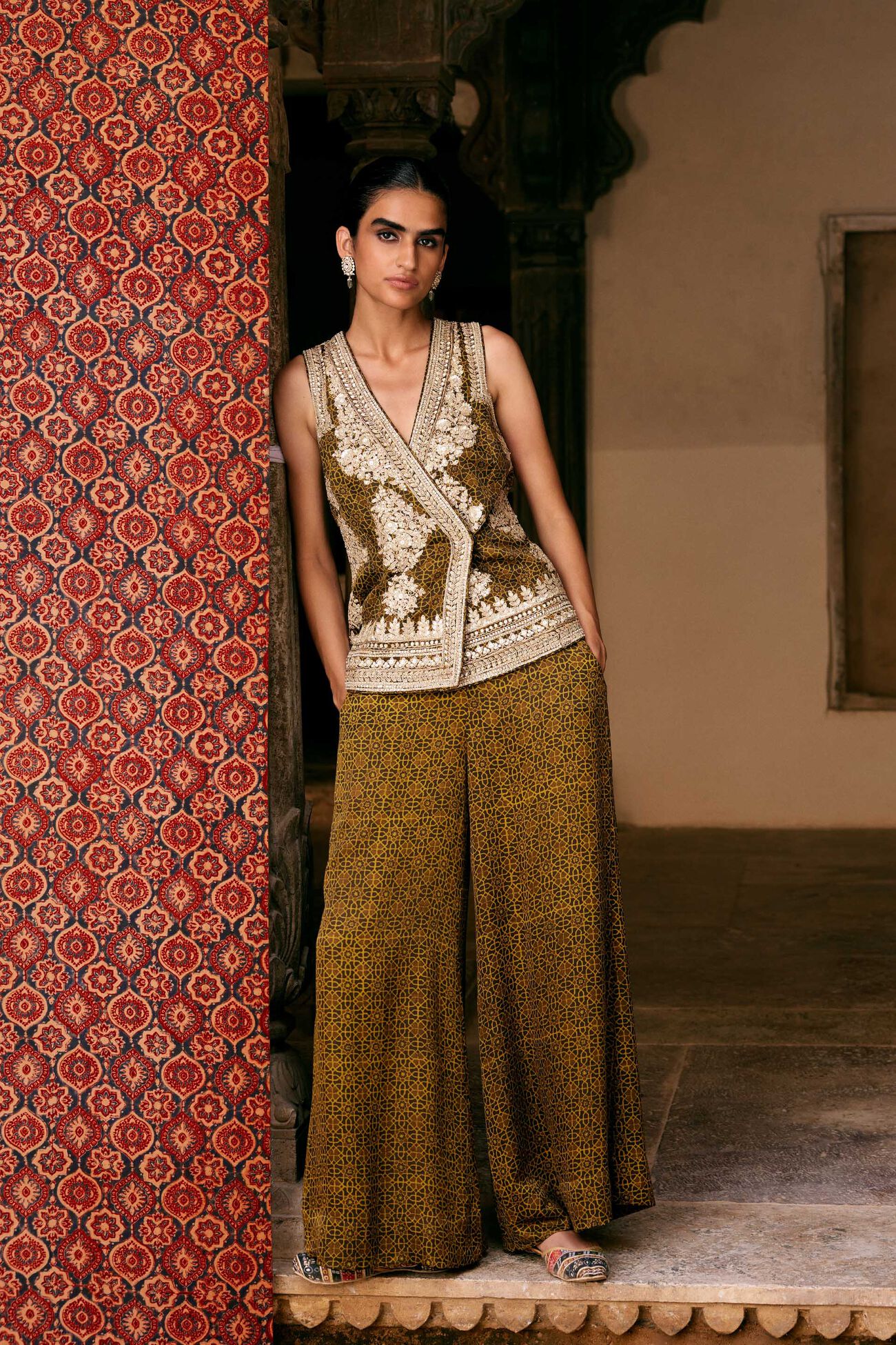 Buy Designer Bahada Online from Anita Dongre