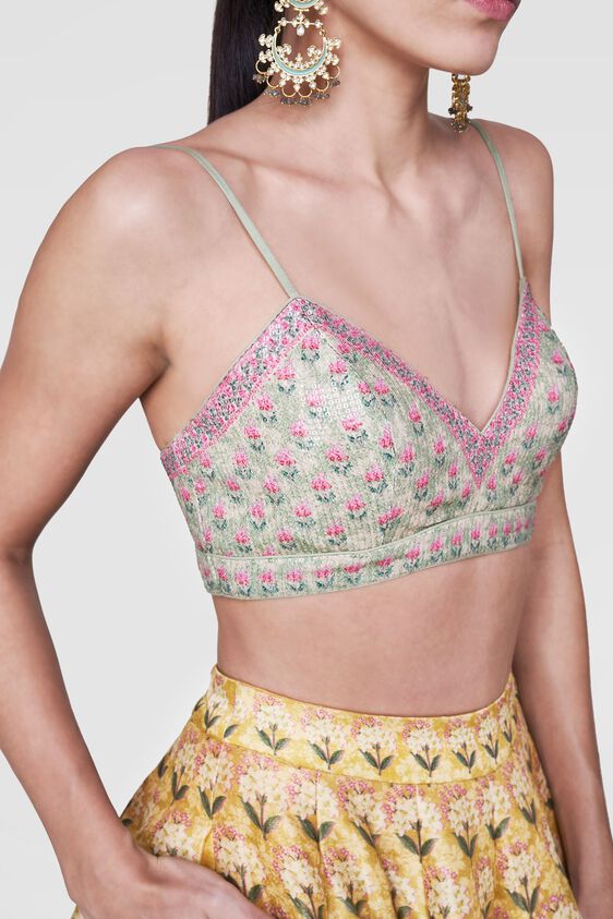 6 - Nirvi Lehenga , image 6