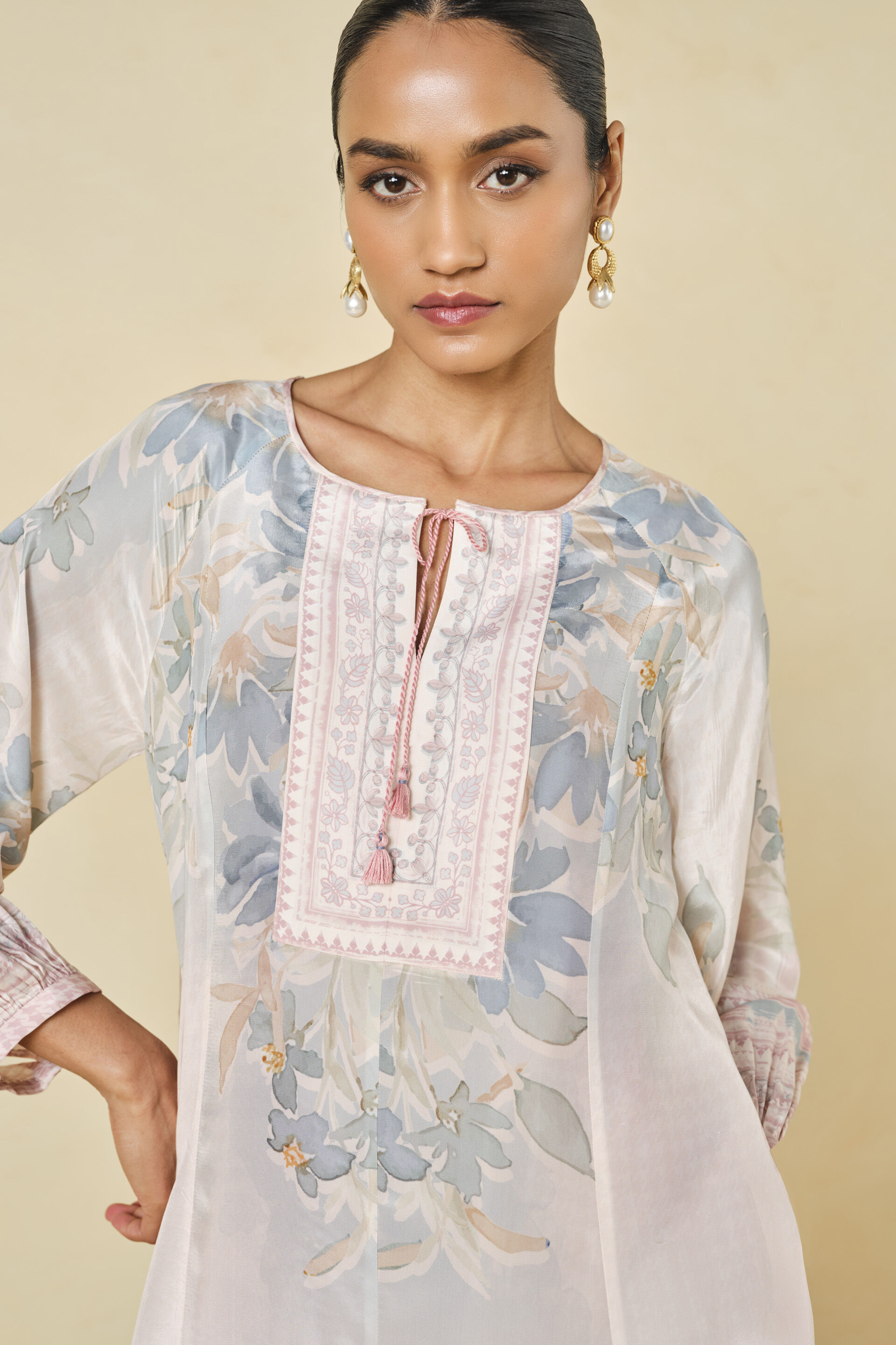 Anita dongre sale online clearance