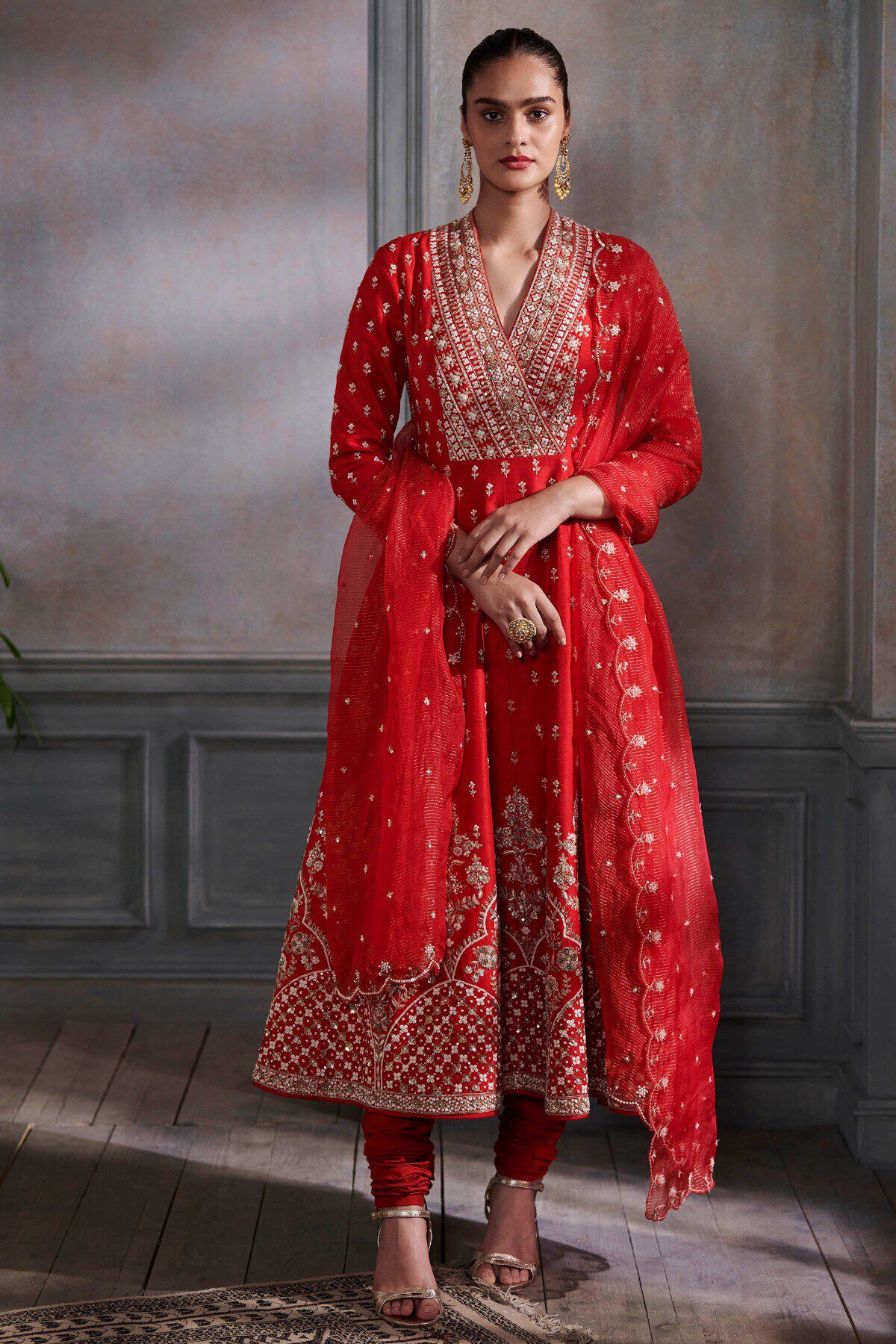 Buy Turanya Anarkali Set Red from Anita Dongre s Kurta Sets for Wome
