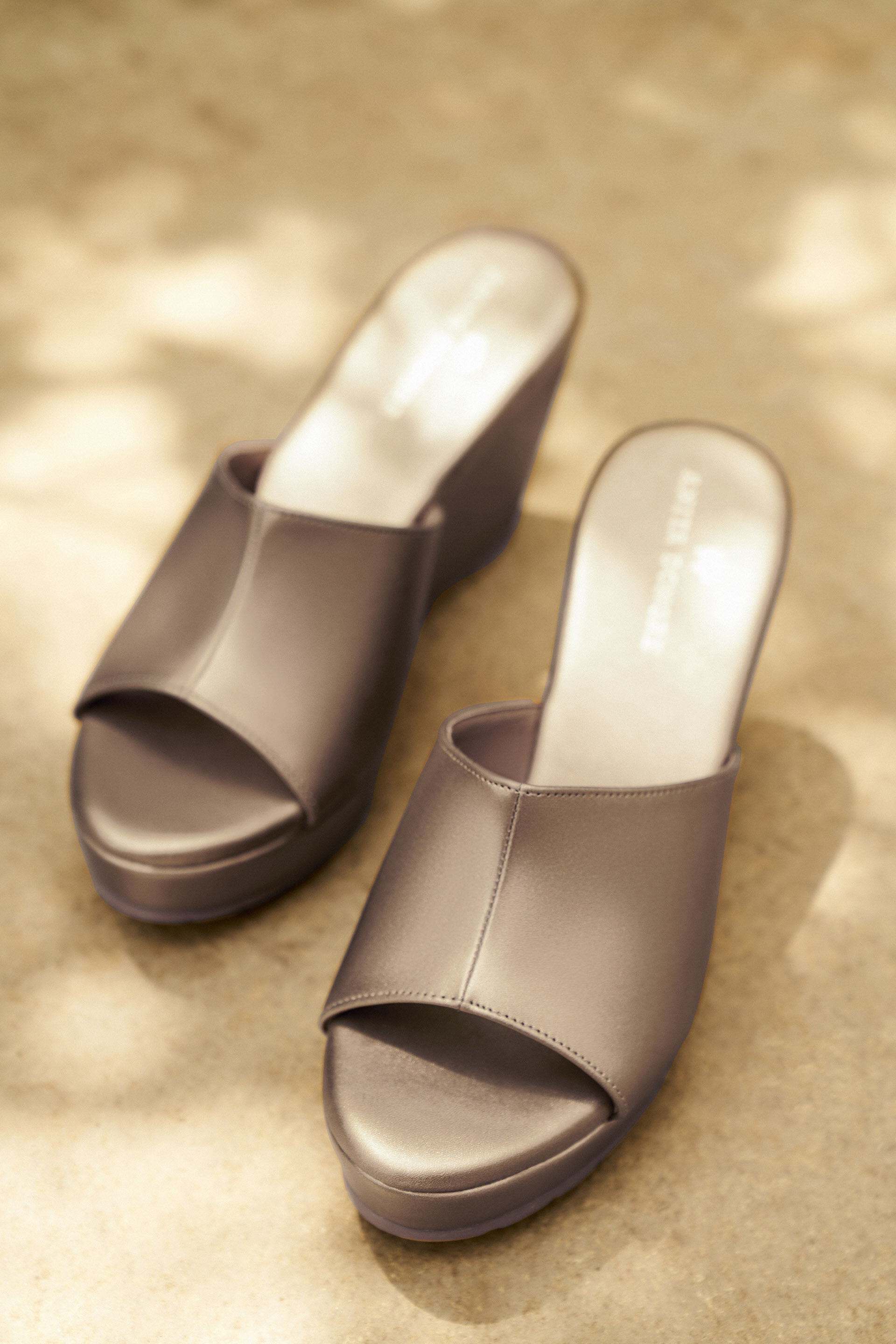 Elena Wedge - Bronze, Bronze, image 3