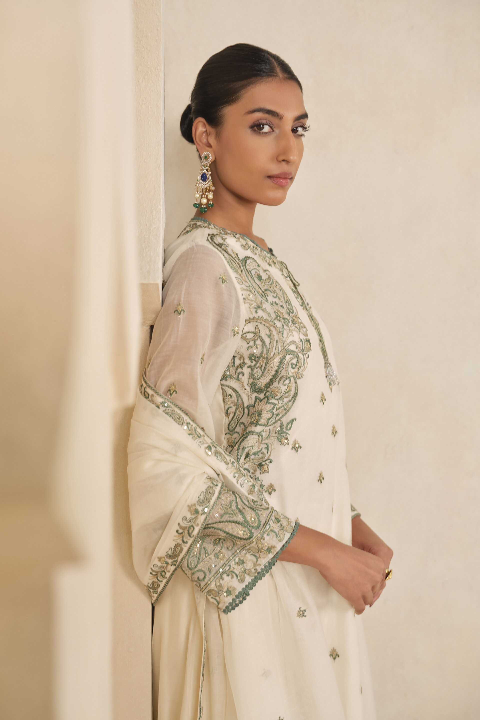 Aisha Embroidered Mul Kurta Set - Ivory, Ivory, image 4