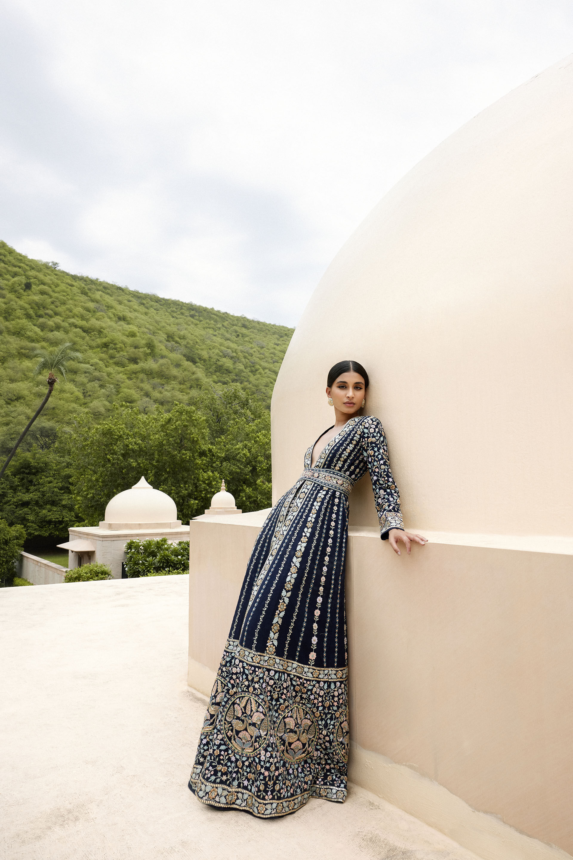 W mughal deals gown collection