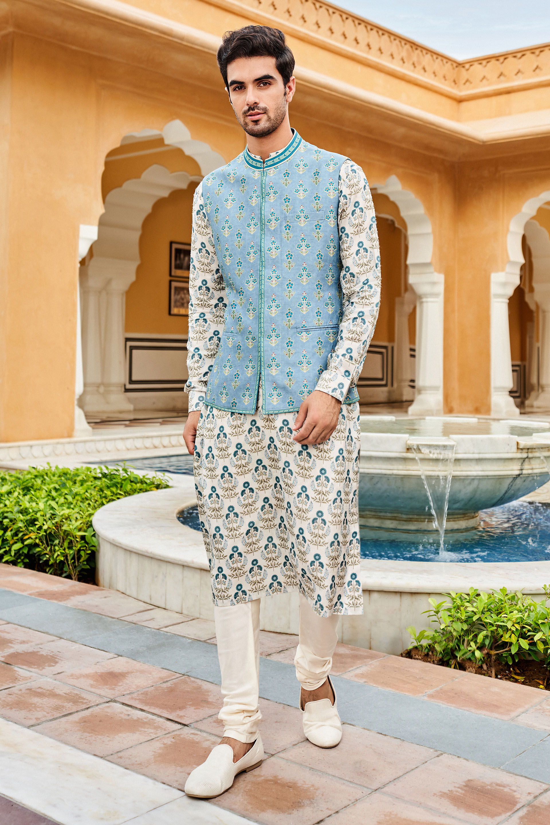 Nehru Jackets for Weddings: The Ultimate Guide to Ethnic Style – TradeUNO  Fabrics