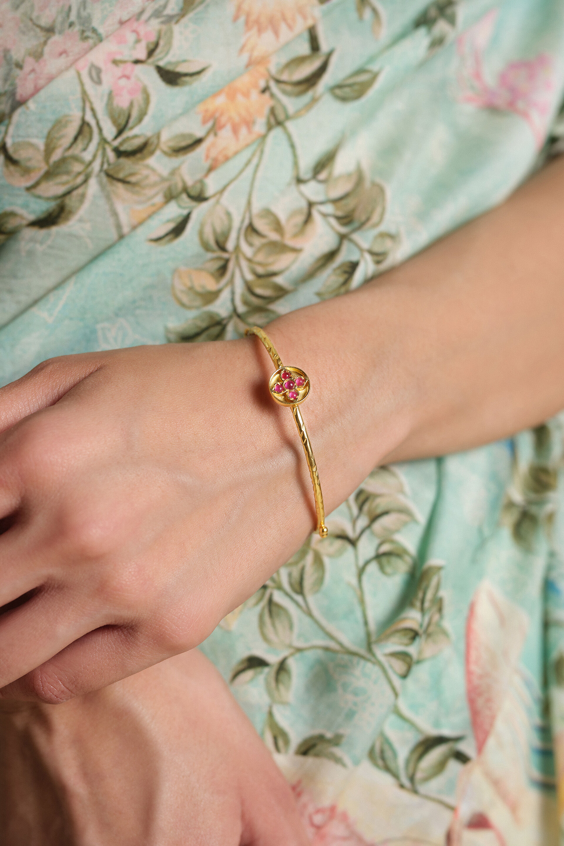 Zeyo Bangle - Red, , image 2