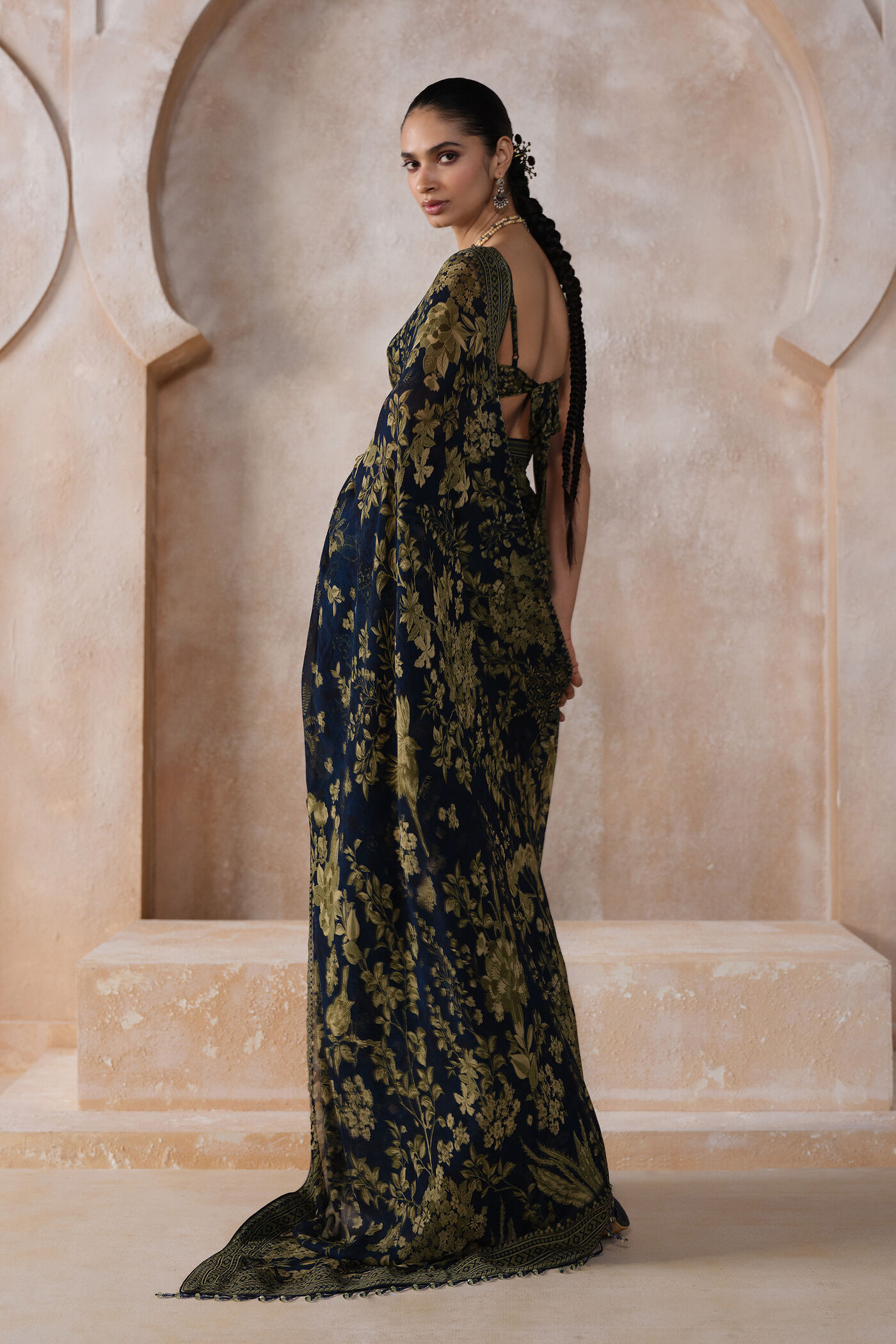 chiffon saree dress Chiffon Saree : The Epitome of Grace and Elegance for styling Akruti Sarees