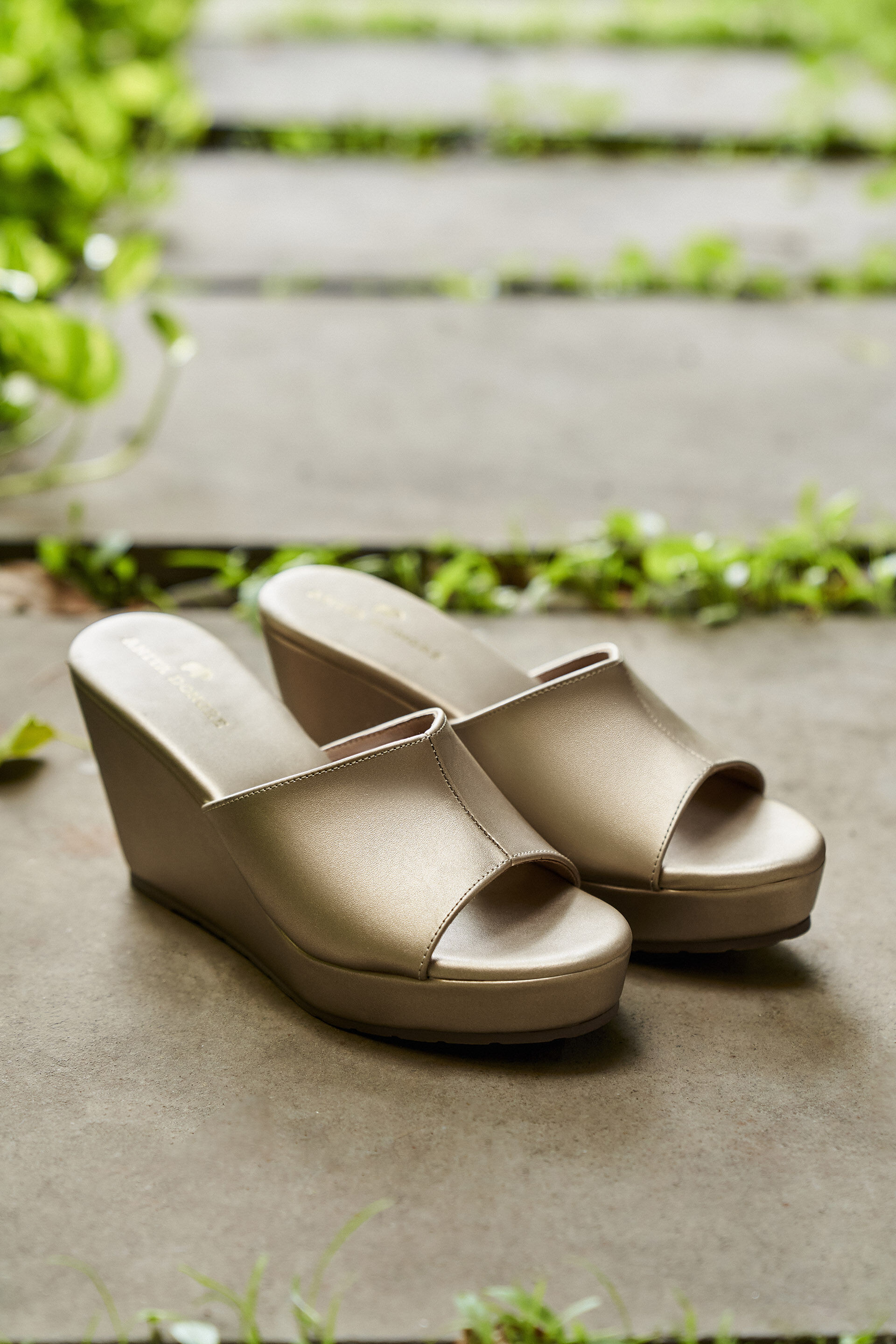 Golden wedges online hotsell