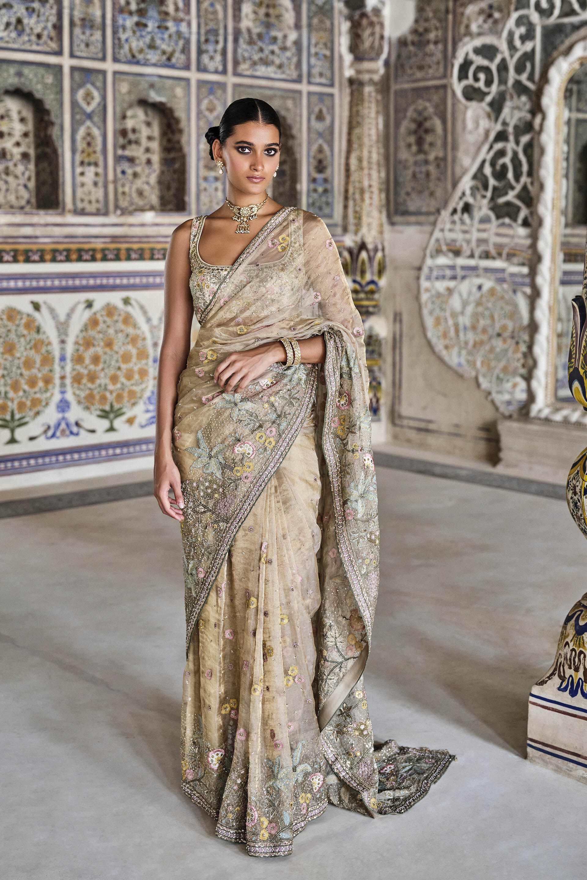 Anita dongre bridal saree deals