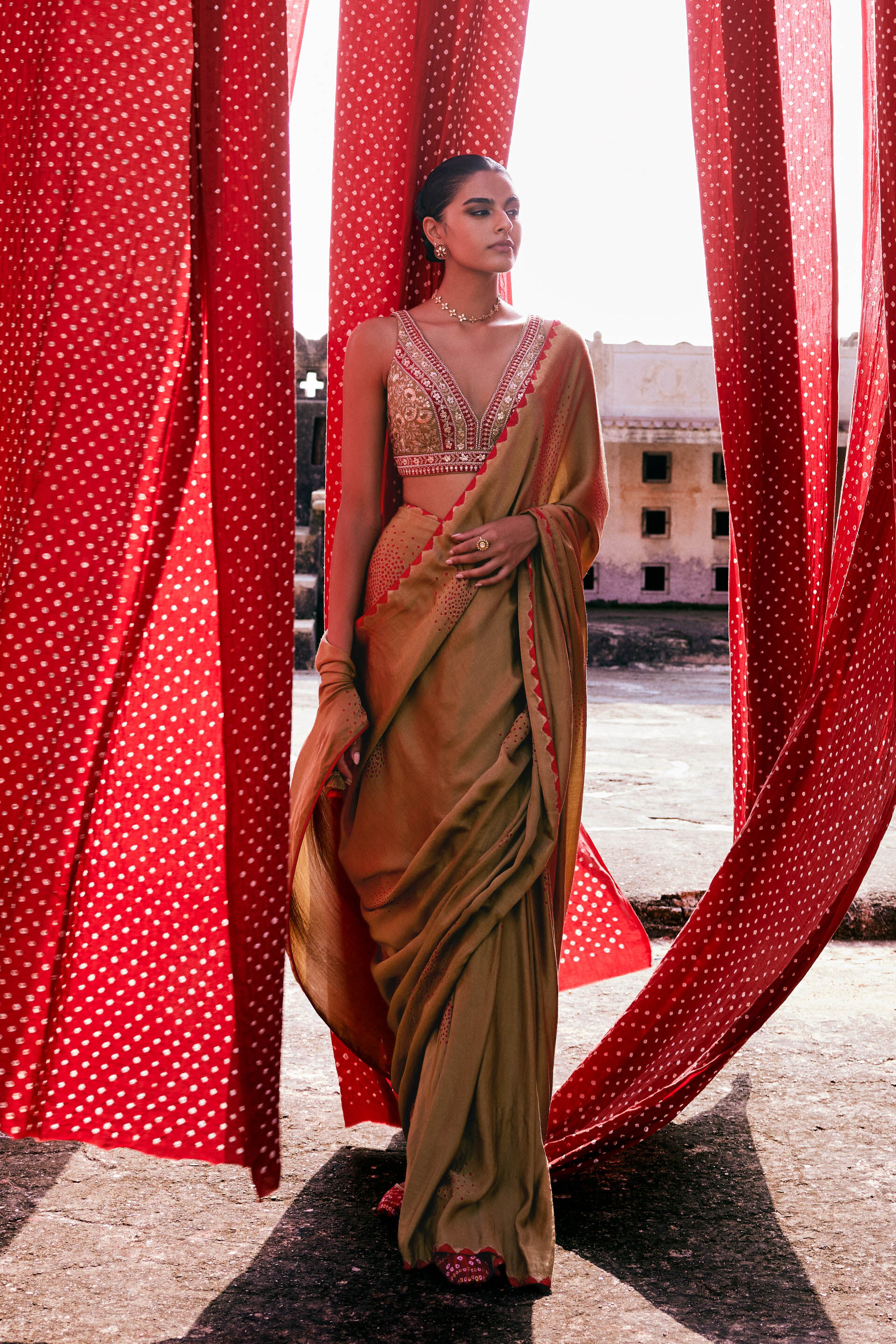 Bandhani saree with designer blouse clearance