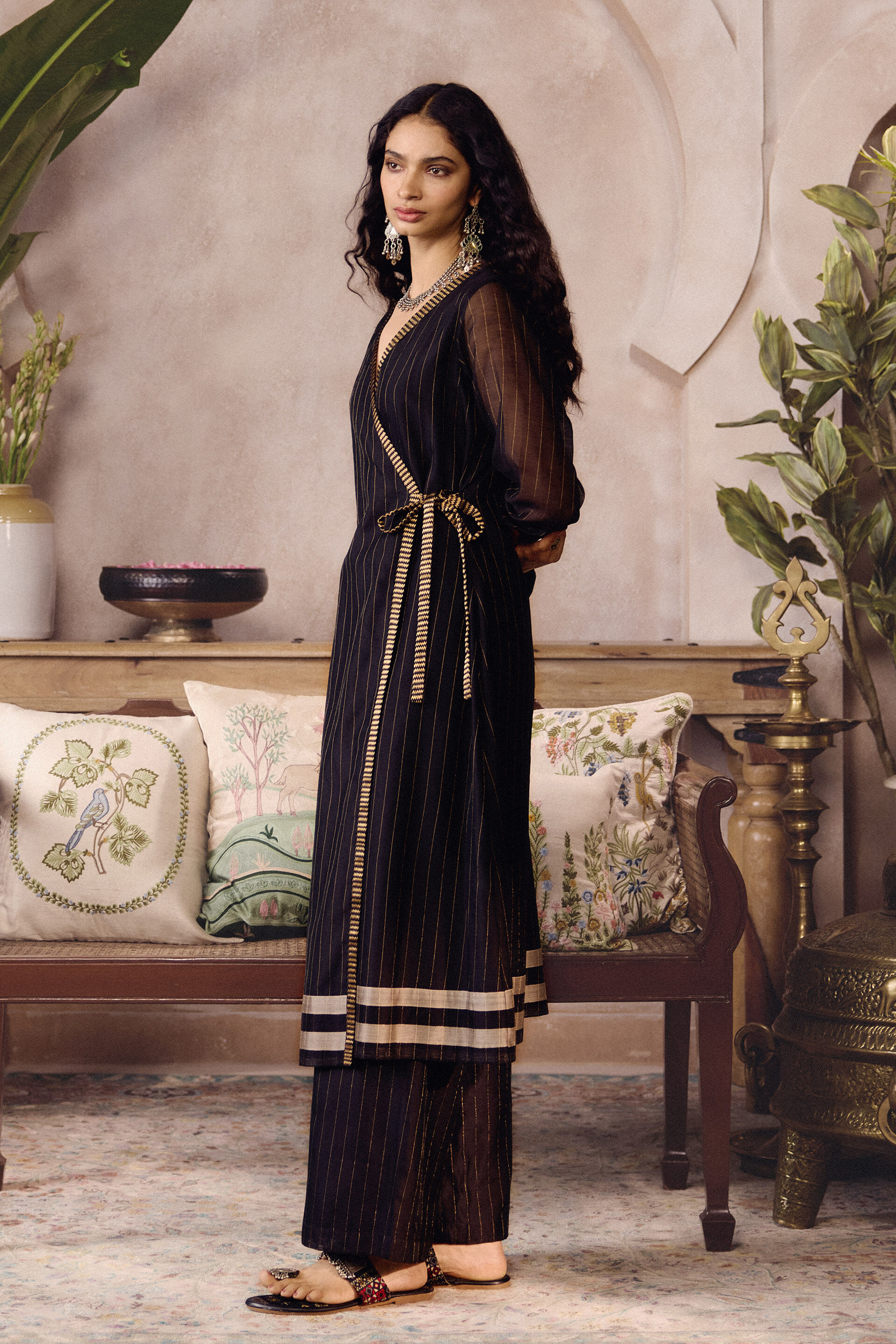 Androwe Handwoven Maheshwari Kurta Set - Black, Black, image 3