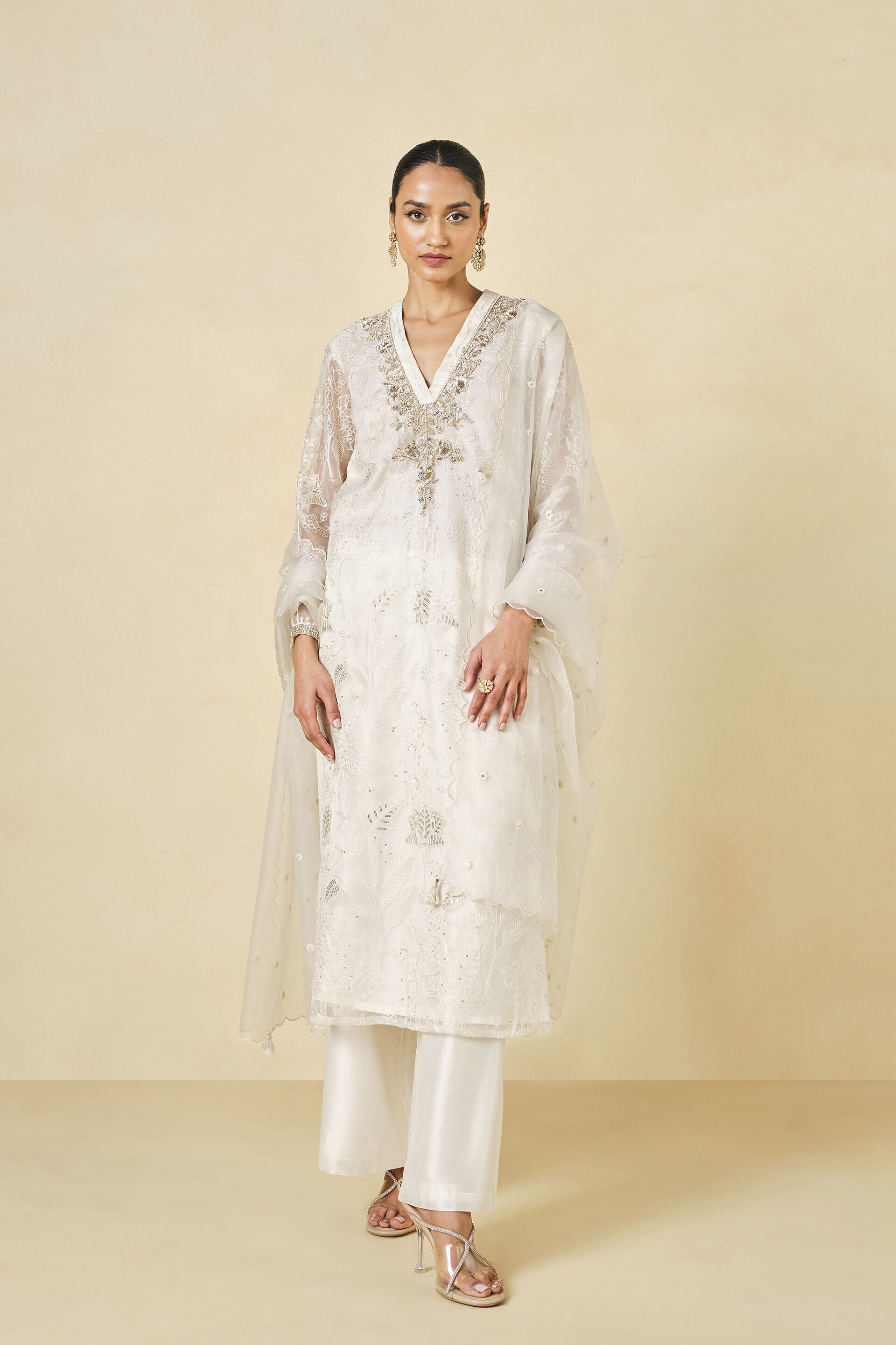 Samandar Embroidered Suit Set Cream