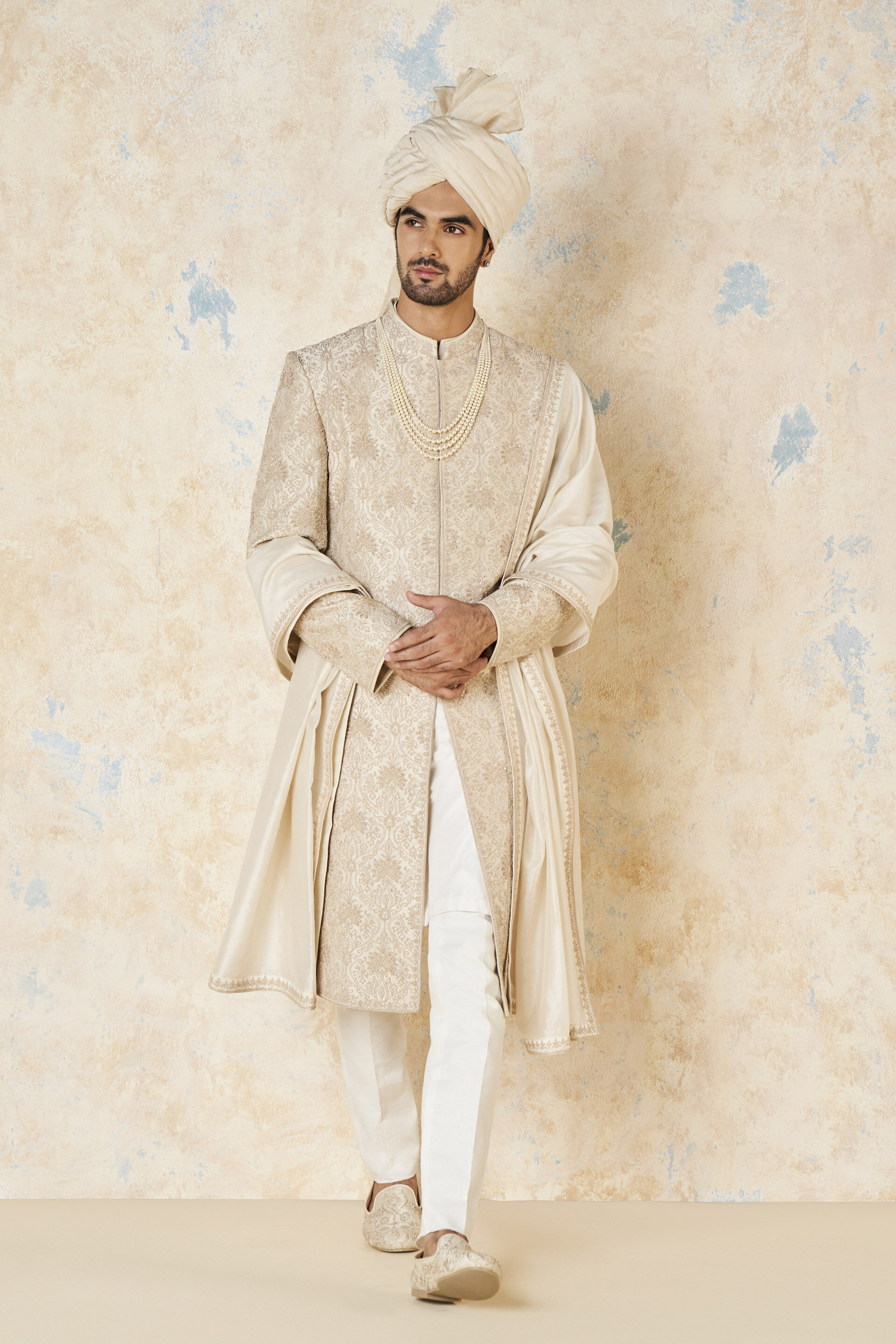 Simple cream colour sale sherwani for dulha