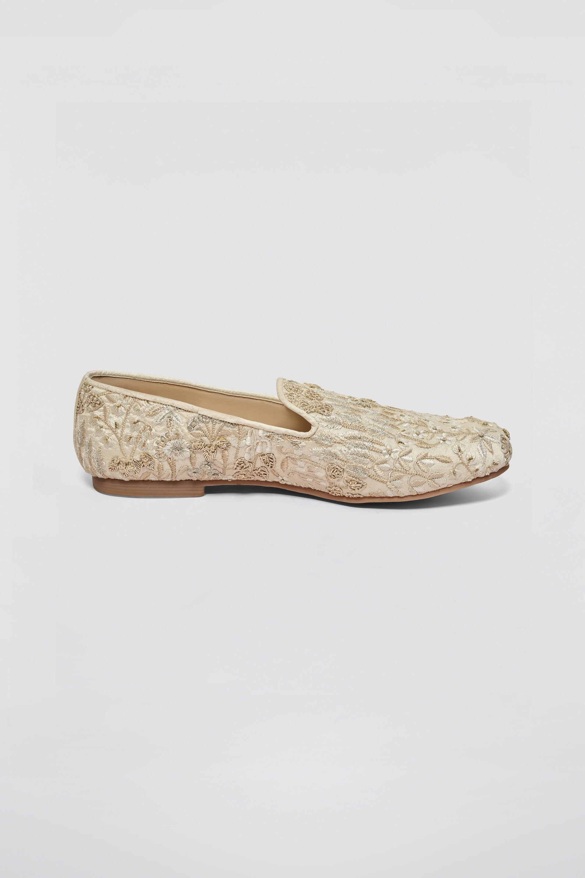 Shahzain Hand-embroidered Silk Mojris - Ivory