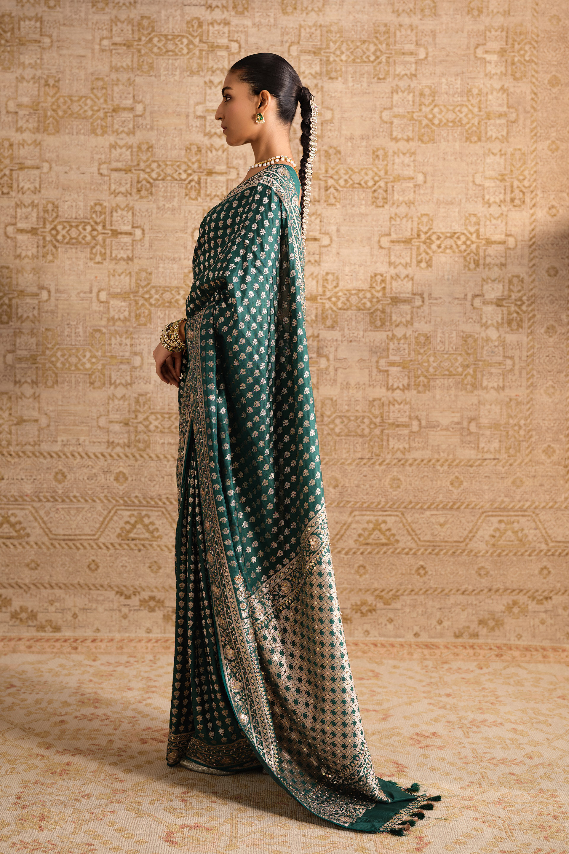 Arsheya Handwoven Benarasi Silk Saree - Green, Green, image 4