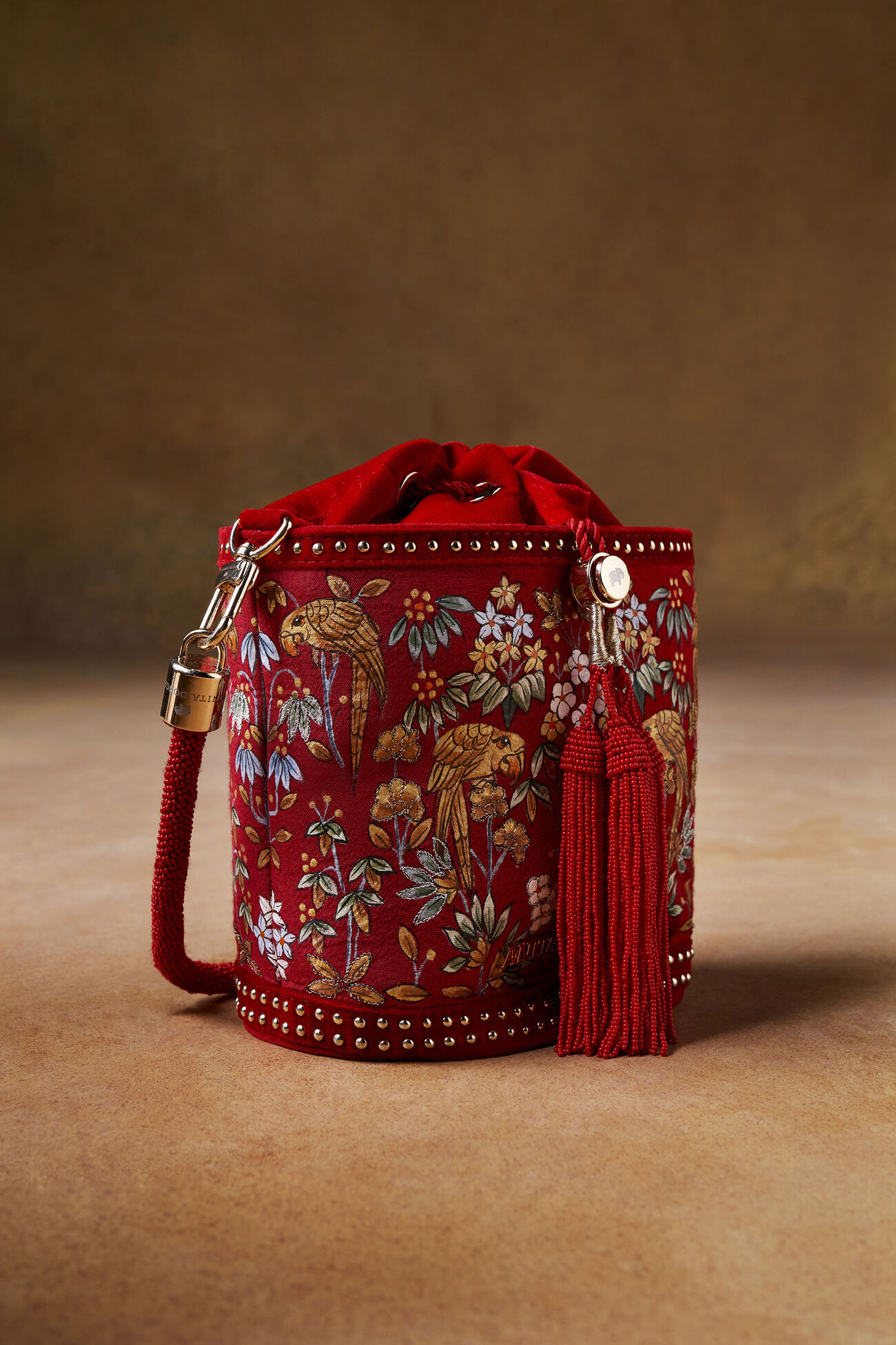 Pichhwai Bucket Bag, Red, image 1