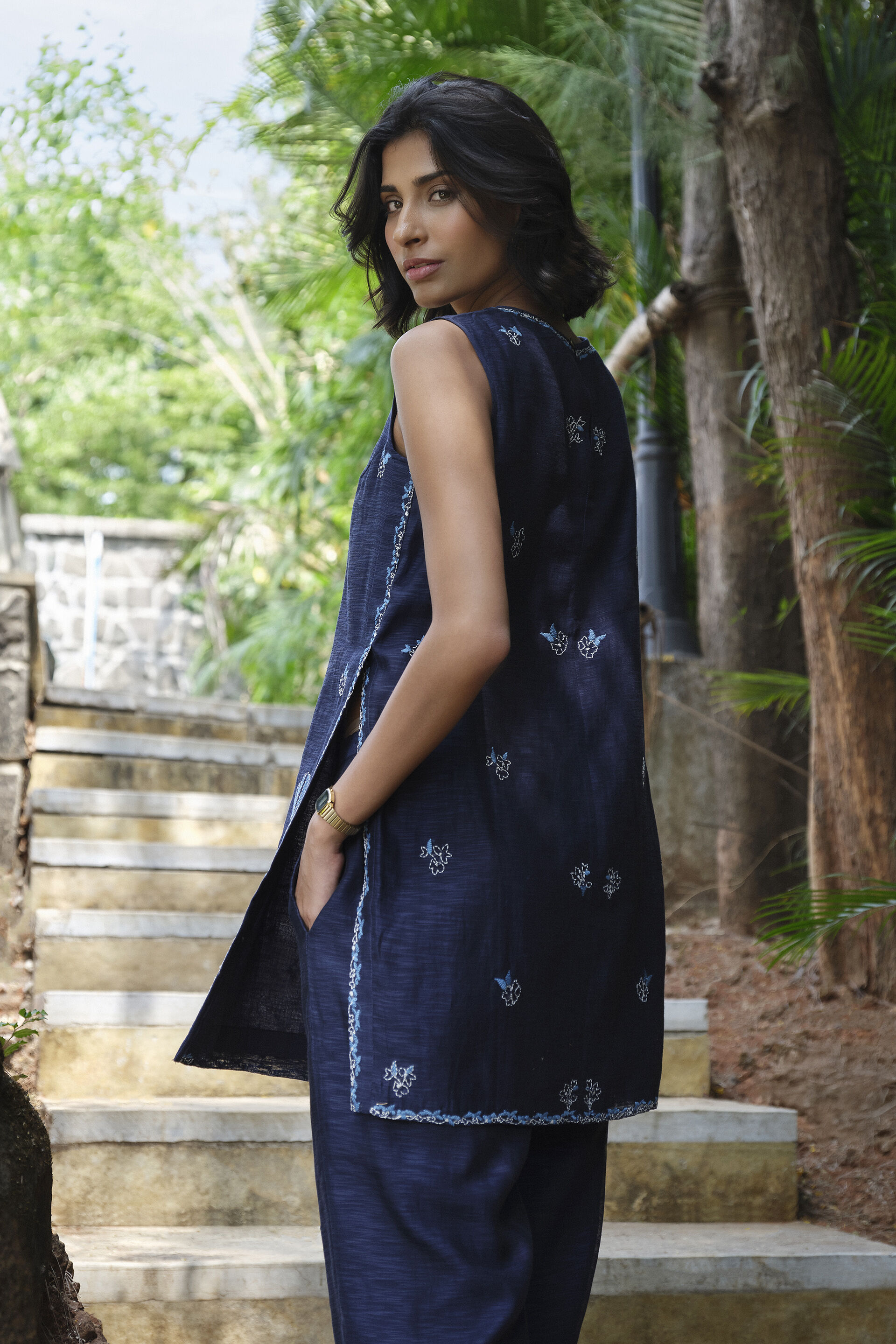 Folia Hand-embroidered Kantha Co-ord - Indigo