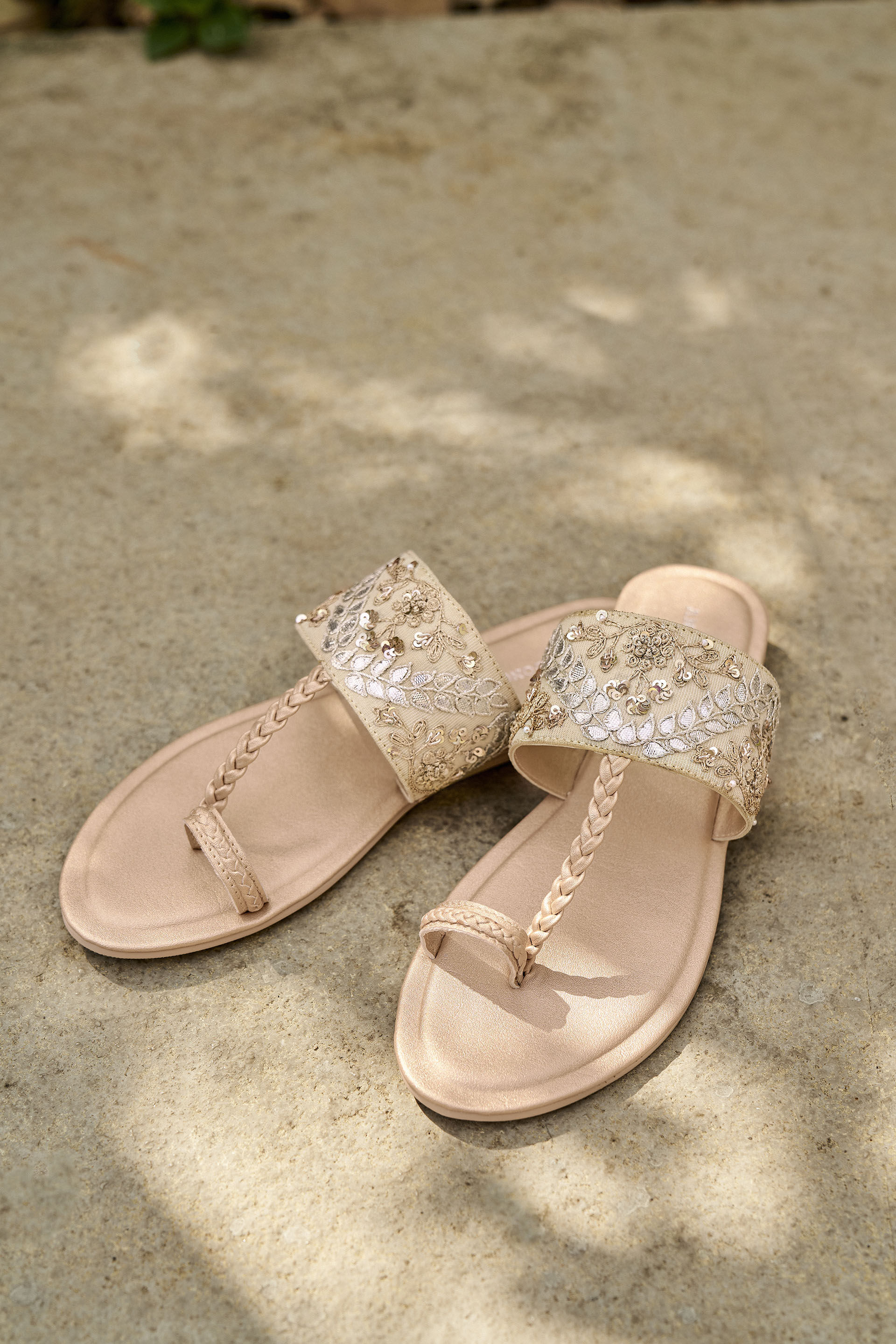 Buy women sale accessories online