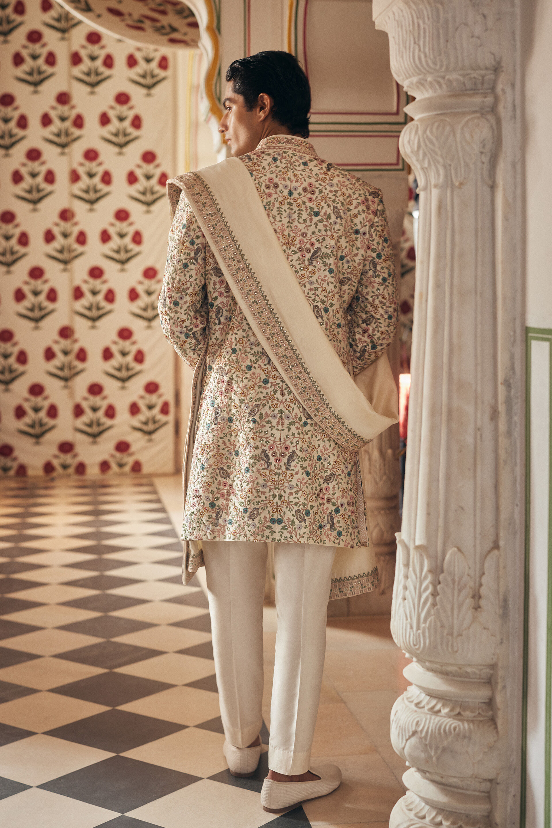 Avir Aari Embroidered Silk Dupatta - Cream