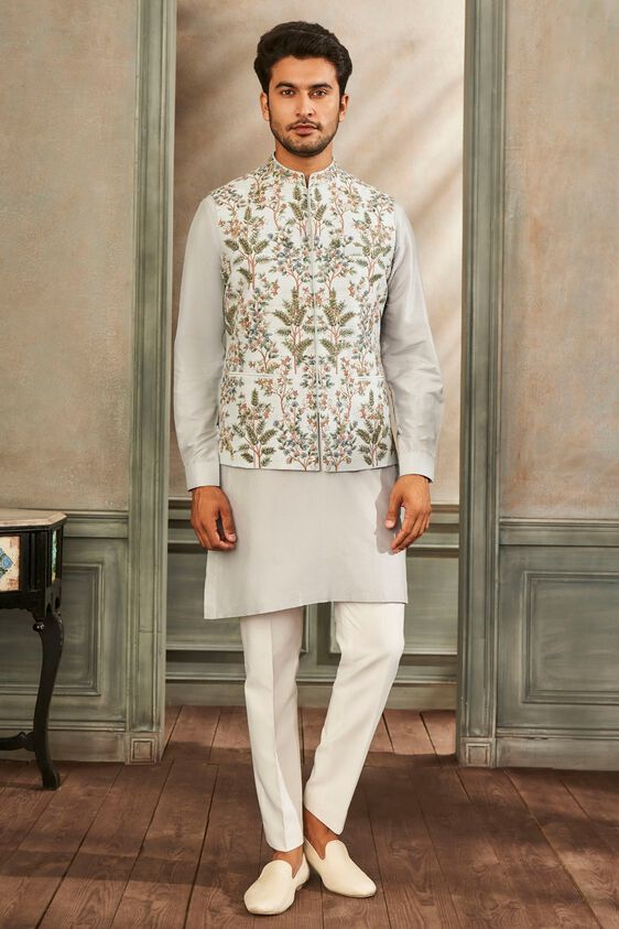 1 - Parv Bandi – Powder Blue, image 1