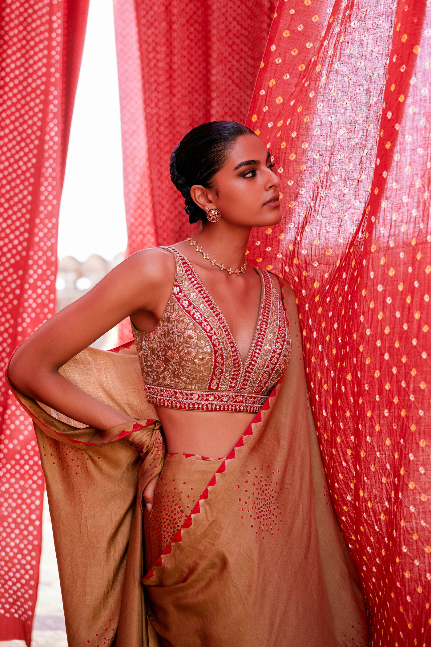 Bandhani Sarees - Wrap Yourself In The Vivid Drapes For Every - Foto 5