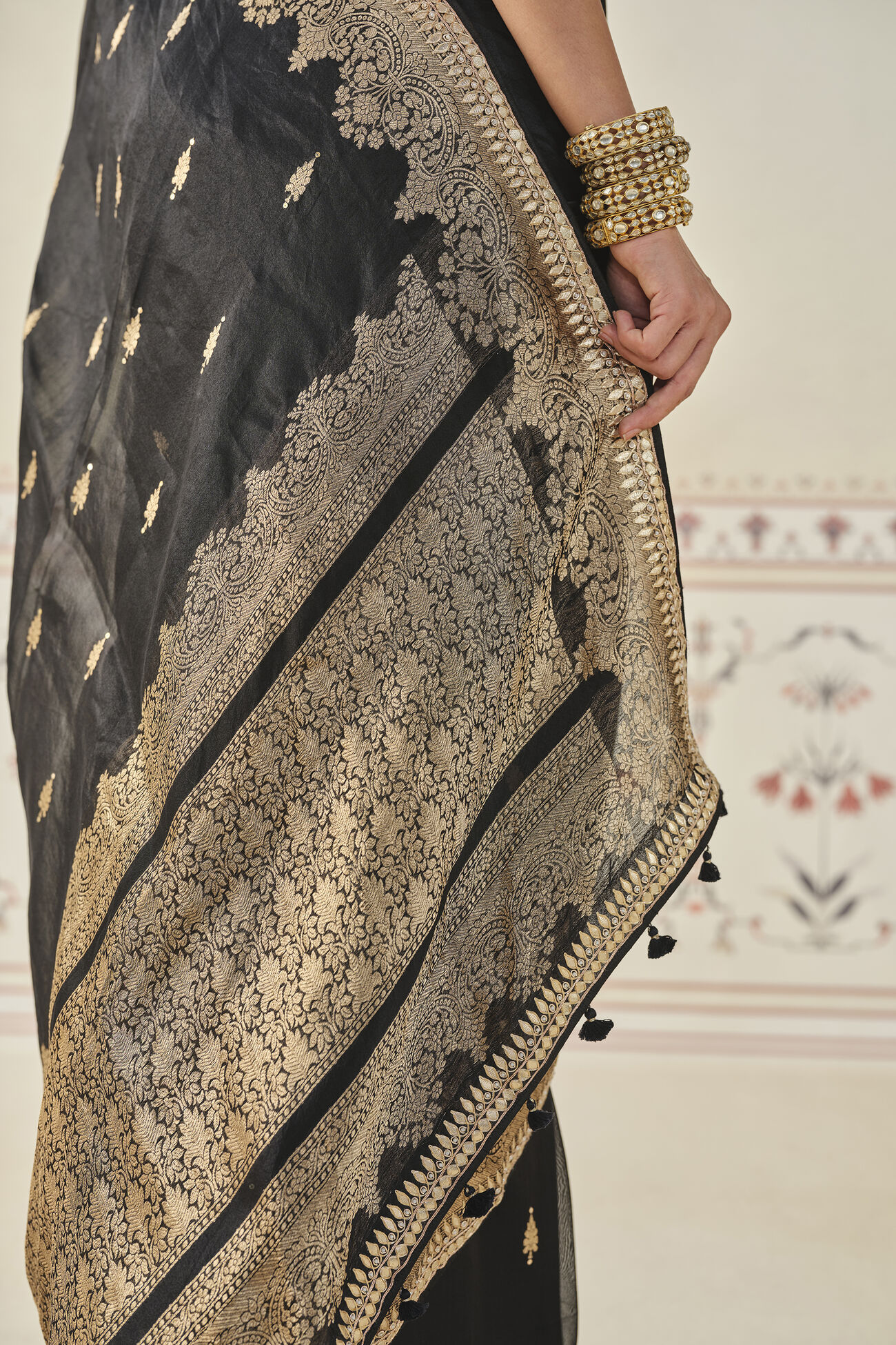 Samera Handwoven Benarasi Silk Saree - Black, Black, image 5