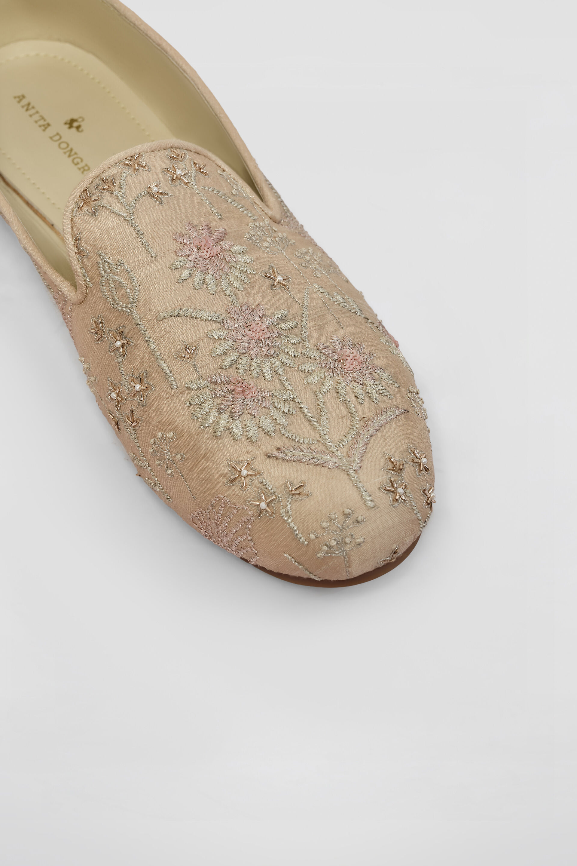 Rihan Embroidered Silk Mojris - Champagne, Champagne, image 3