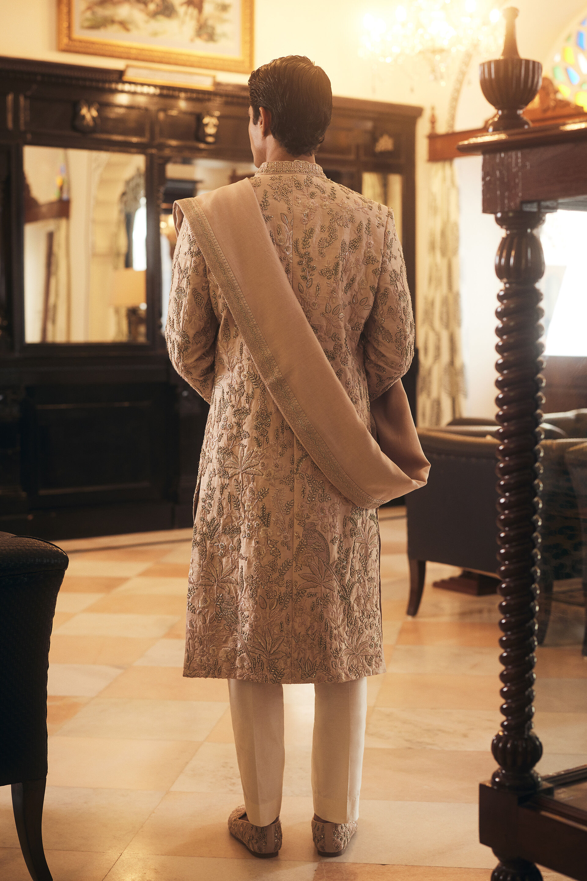 Shahrazad Embroidered Silk Dupatta - Champagne