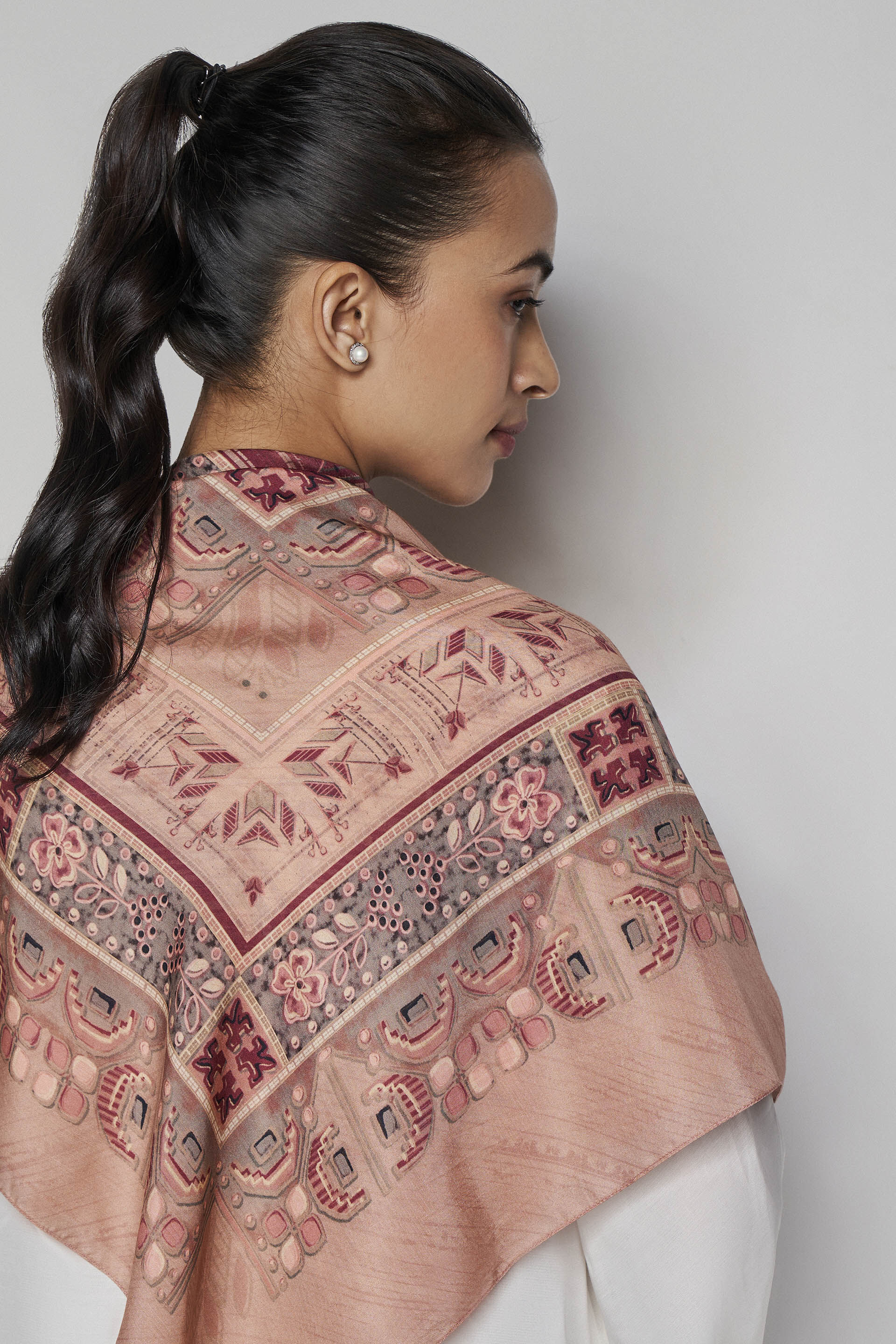 Buy Louella Scarf Onion Pink Online for Women from Anita Dongre