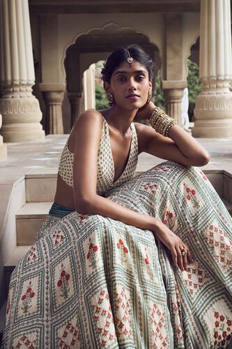 Dua Lehenga, Cream, image 5