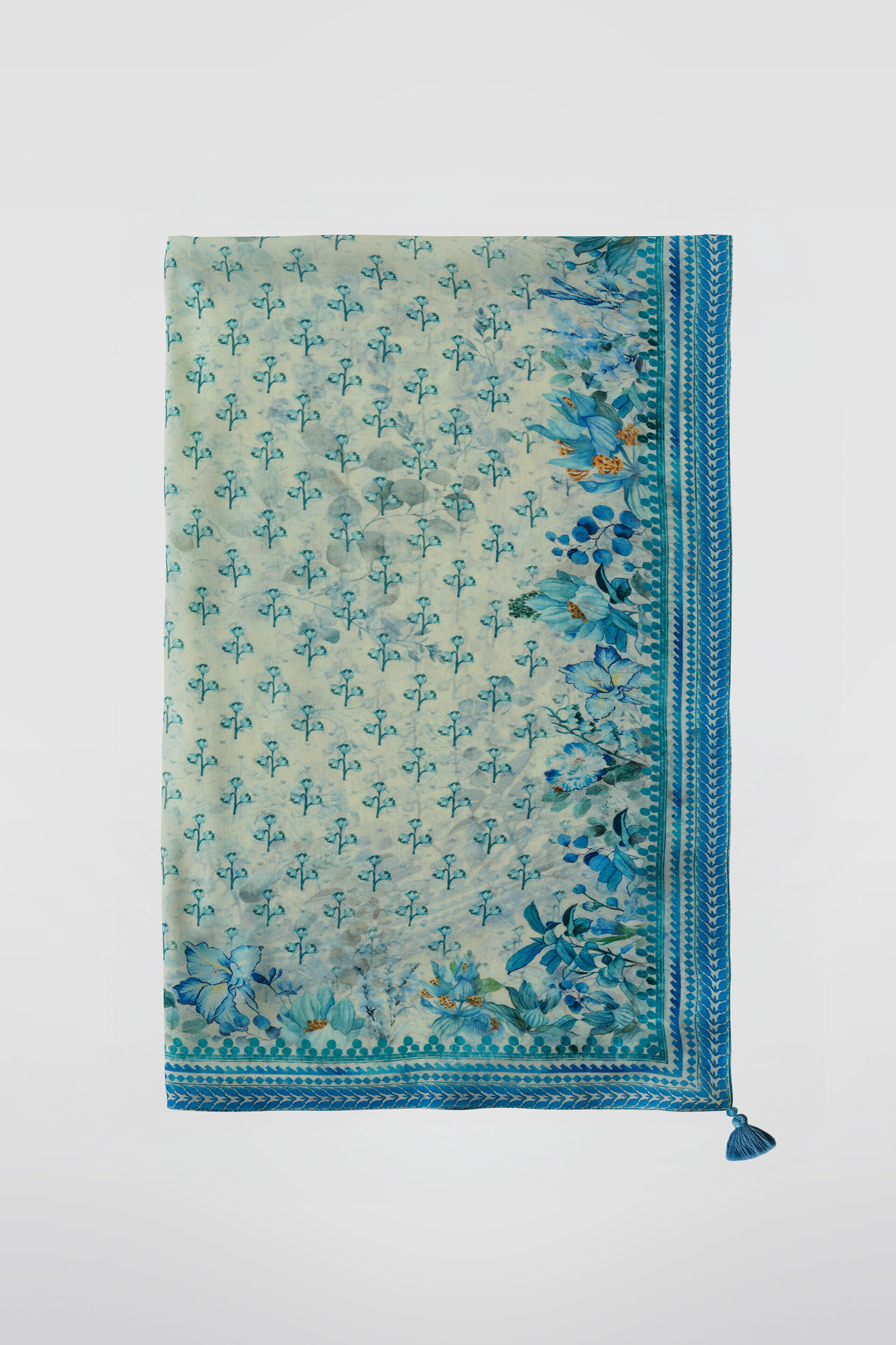 Safra Stole - White & Blue, White, image 3