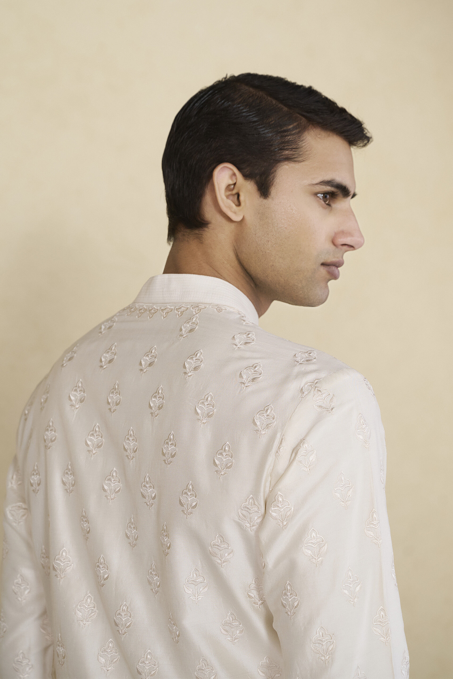 Tuhin Embroidered Silk Kurta - Ivory, Ivory, image 6