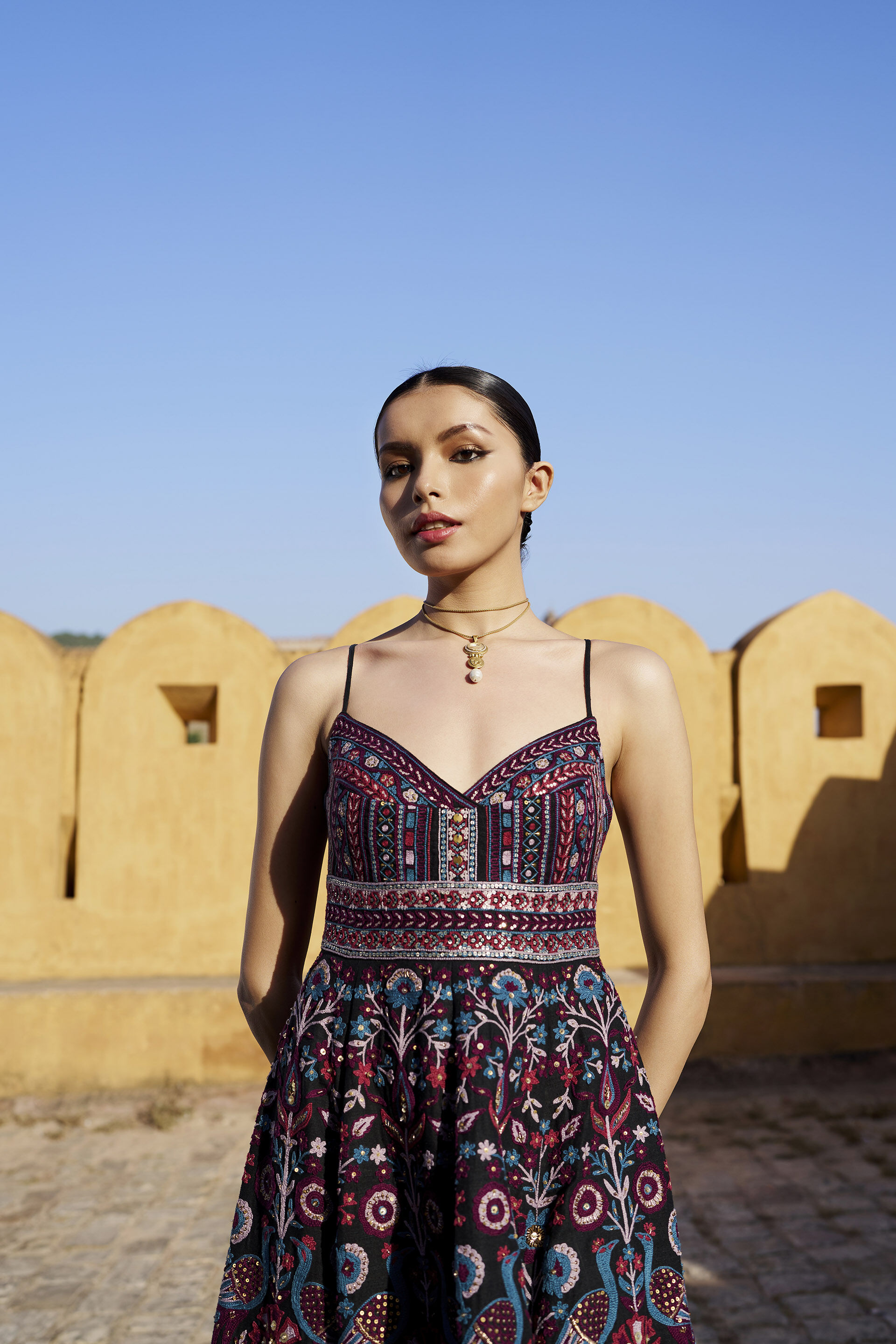 期間限定価格商品 Dress Serenade Starlit Buy - Dongre Anita from Women for Black 服、靴