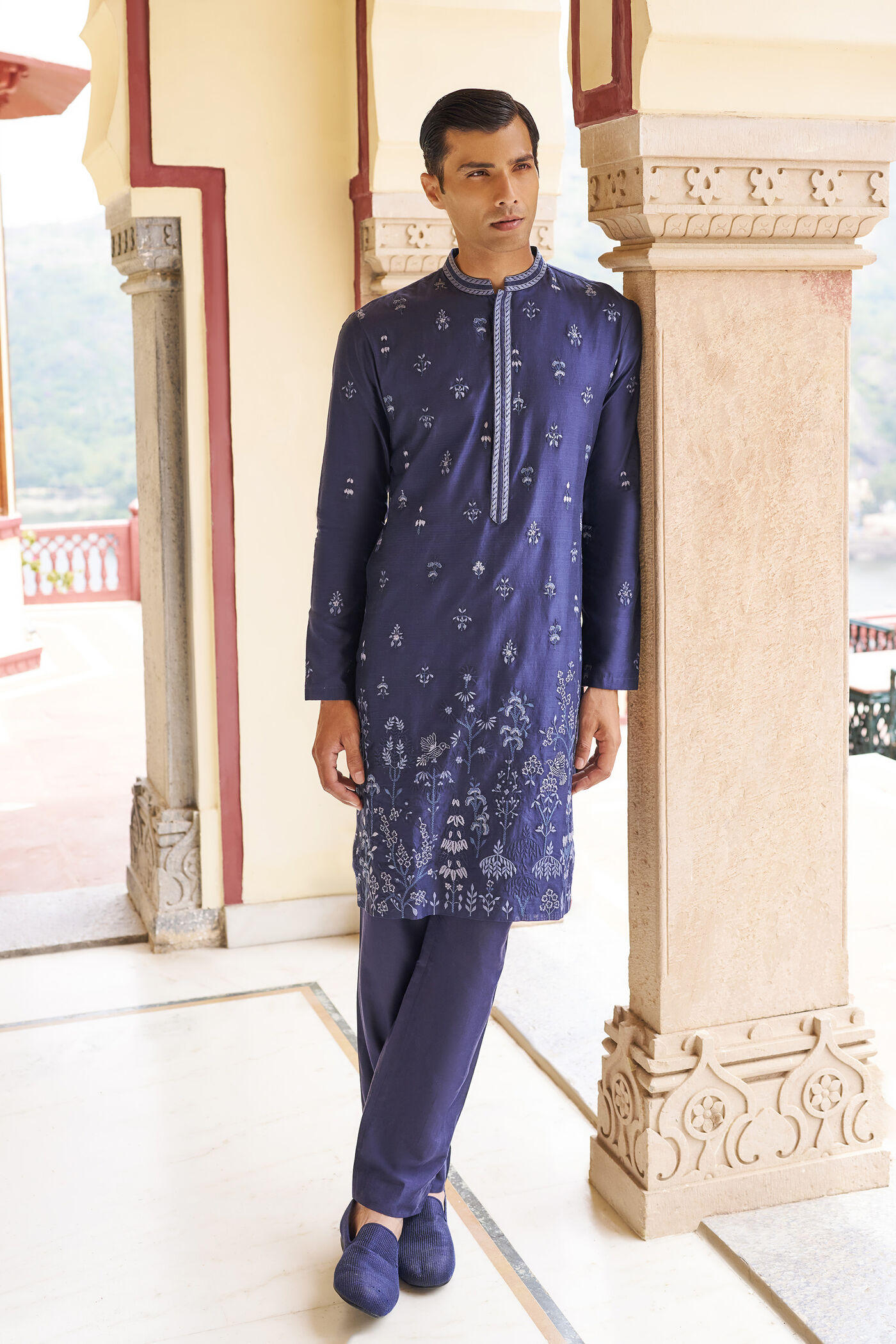 Enrapture Embroidered Mul Kurta - Indigo