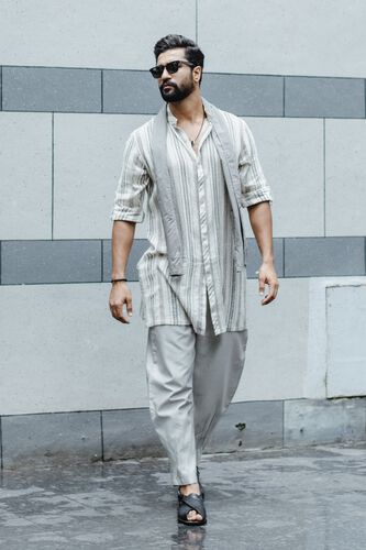 1 - Vaayu Kurta, image 1