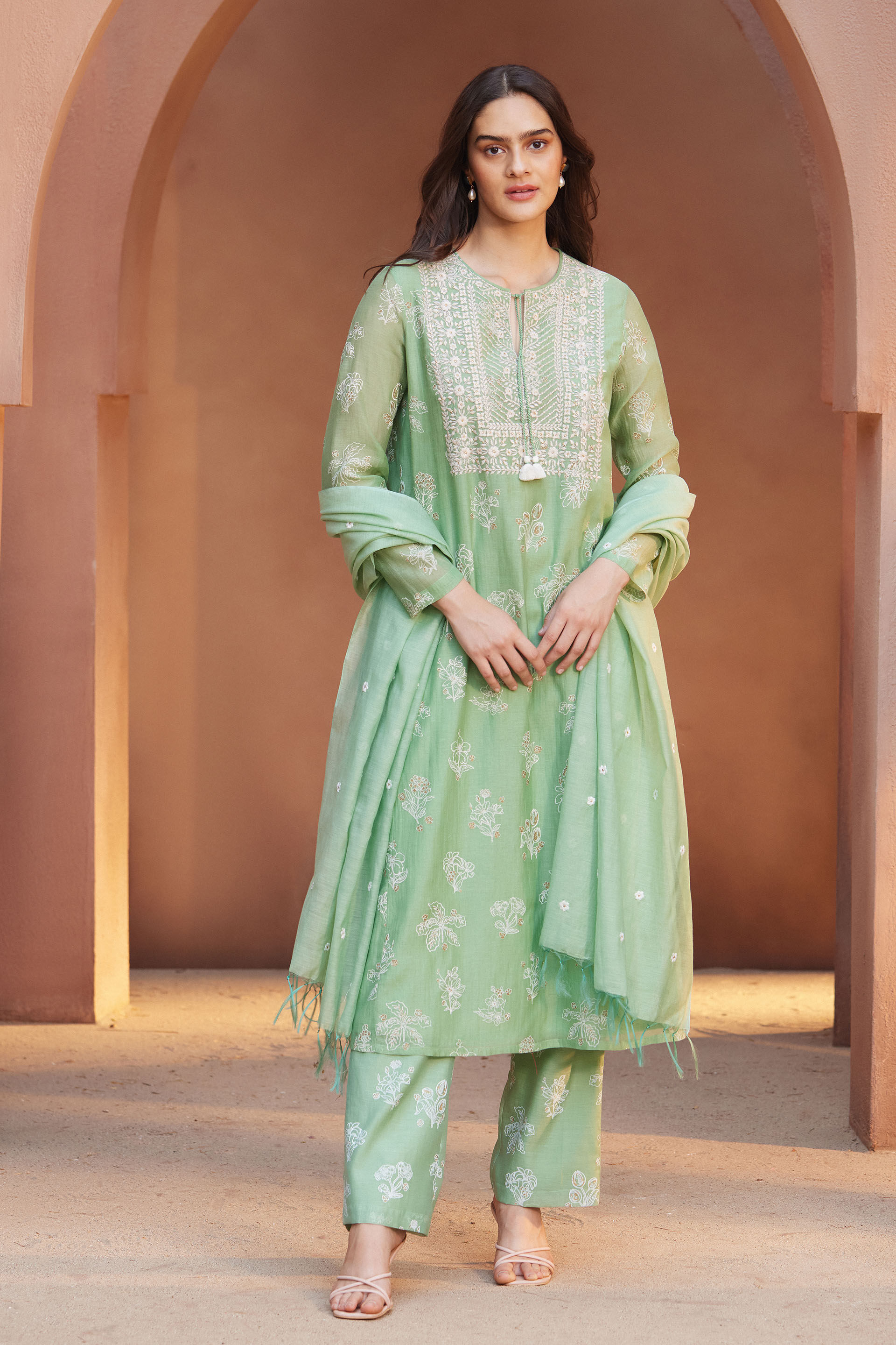 Online Sale On Women s Kurta Sets Anita Dongre