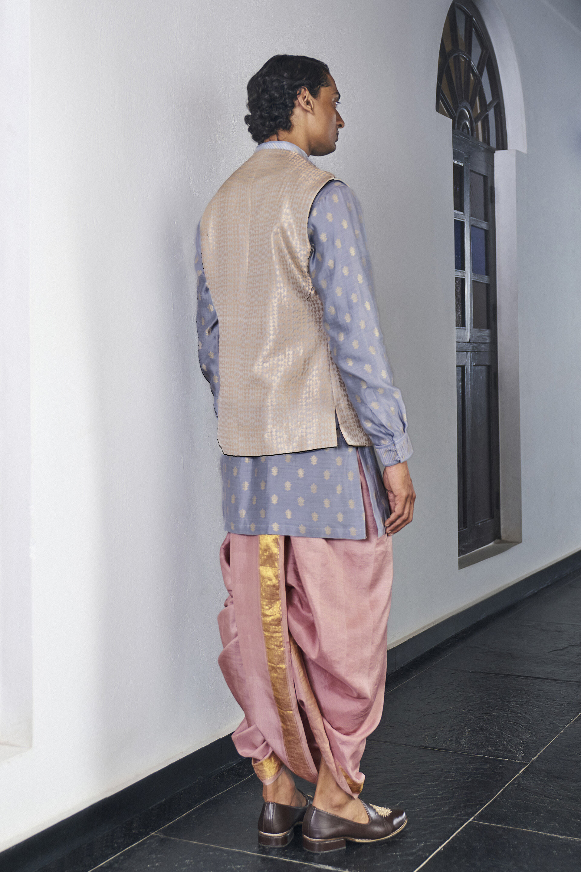 Solai Kurta in Grey Benarasi