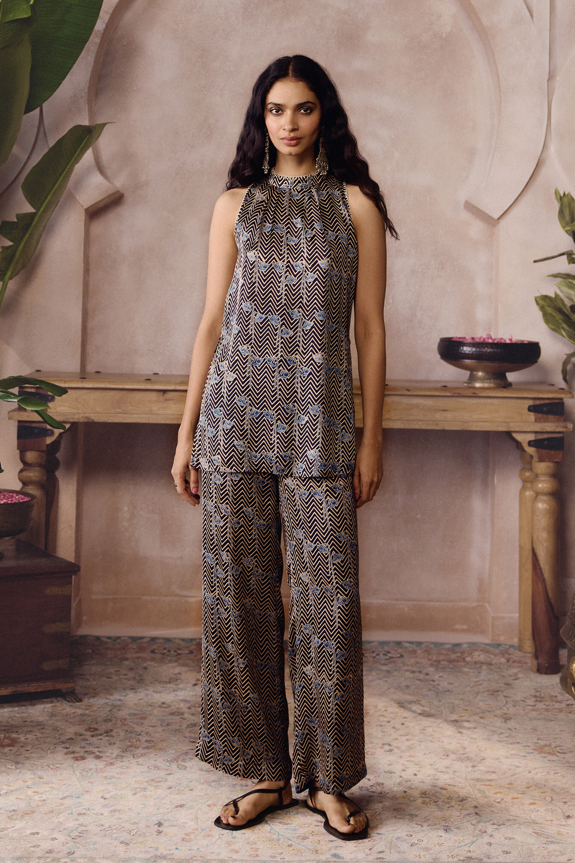 Risco Ajrakh Hand-block Printed Co-ord - Black