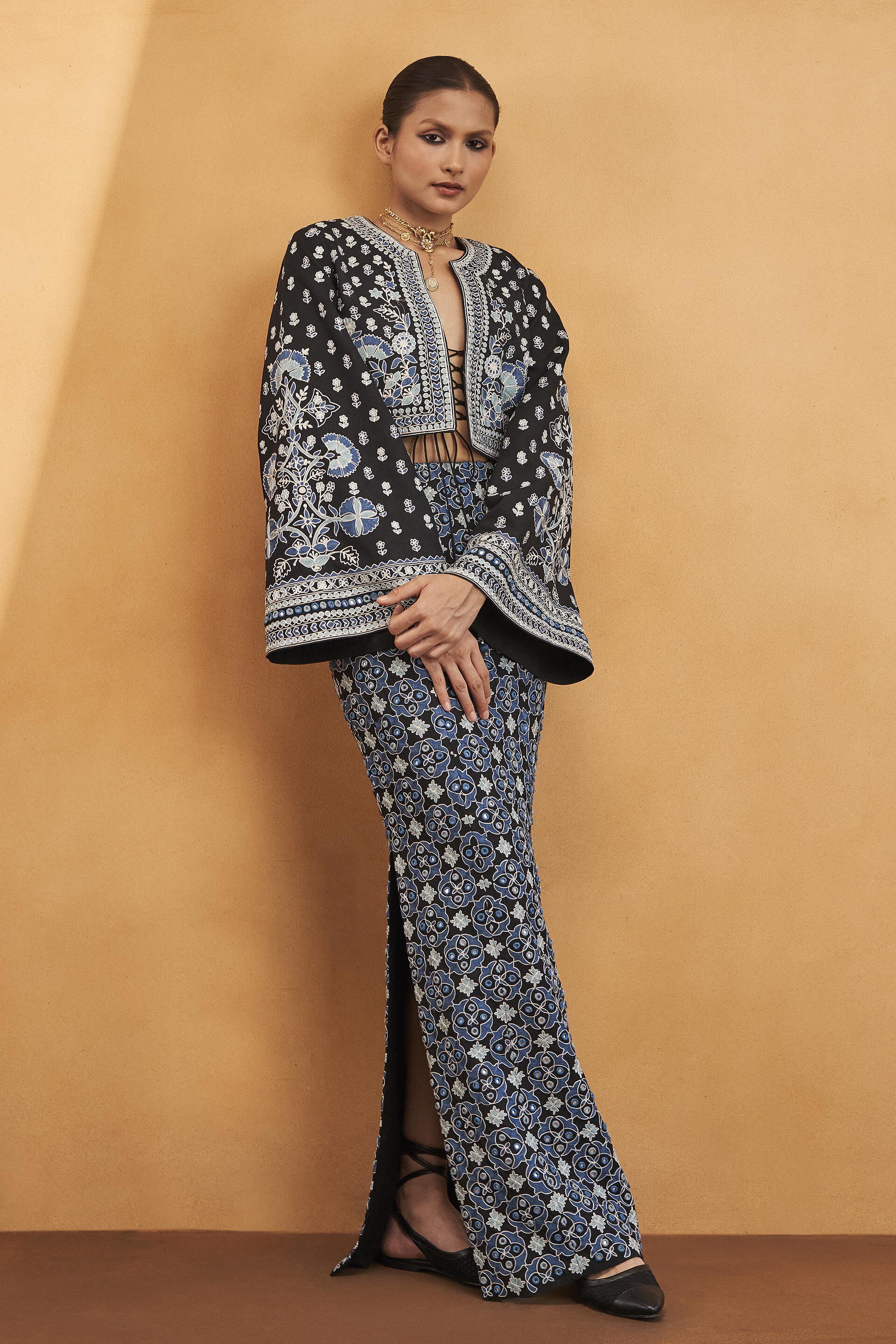 Designer 2025 tops online