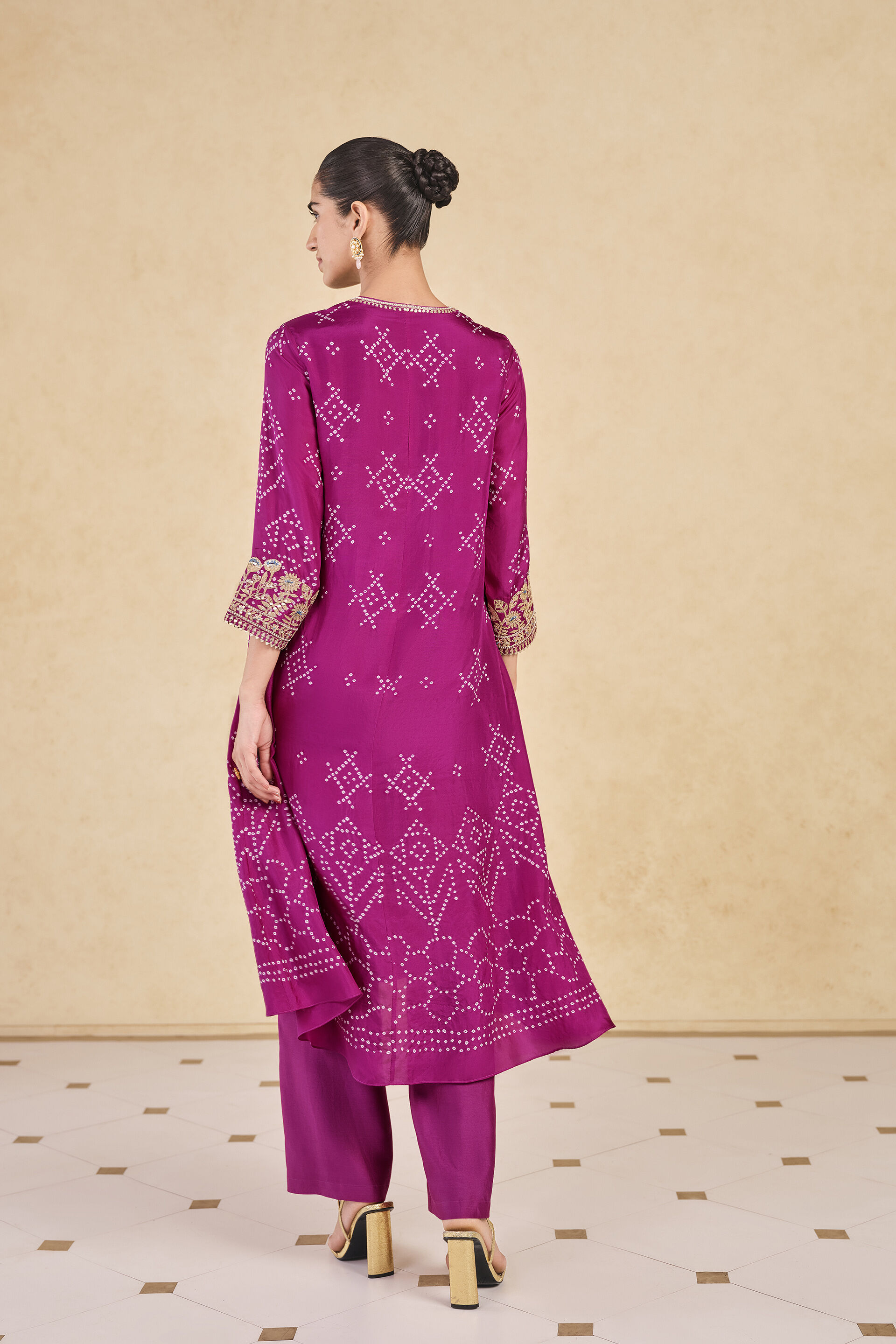 Johona&nbsp;Handcrafted Bandhani Silk Kurta Set - Purple, Purple, image 3