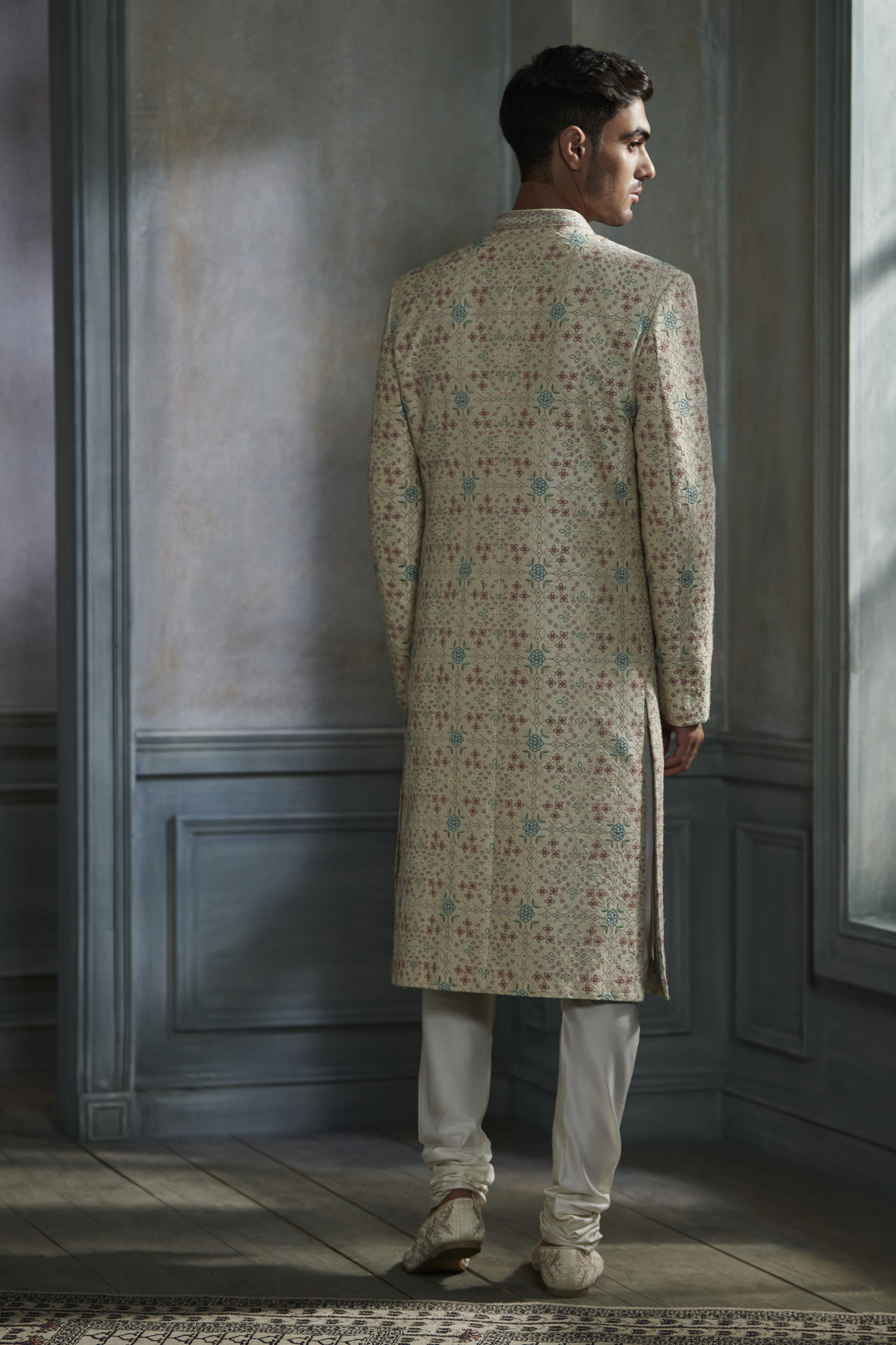 Buy Men s Aansh Sherwani Cream for Wedding from Anita Dongre