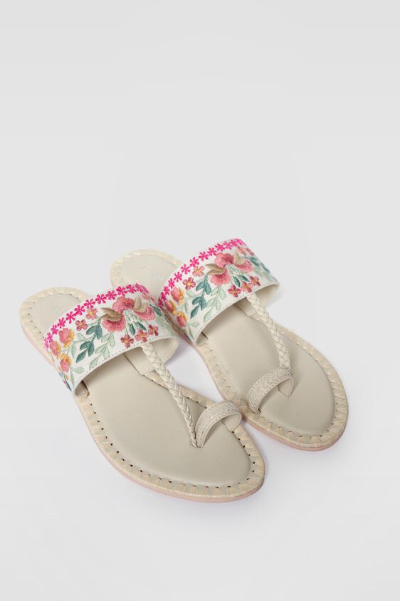 Azalea, Cream, image 1