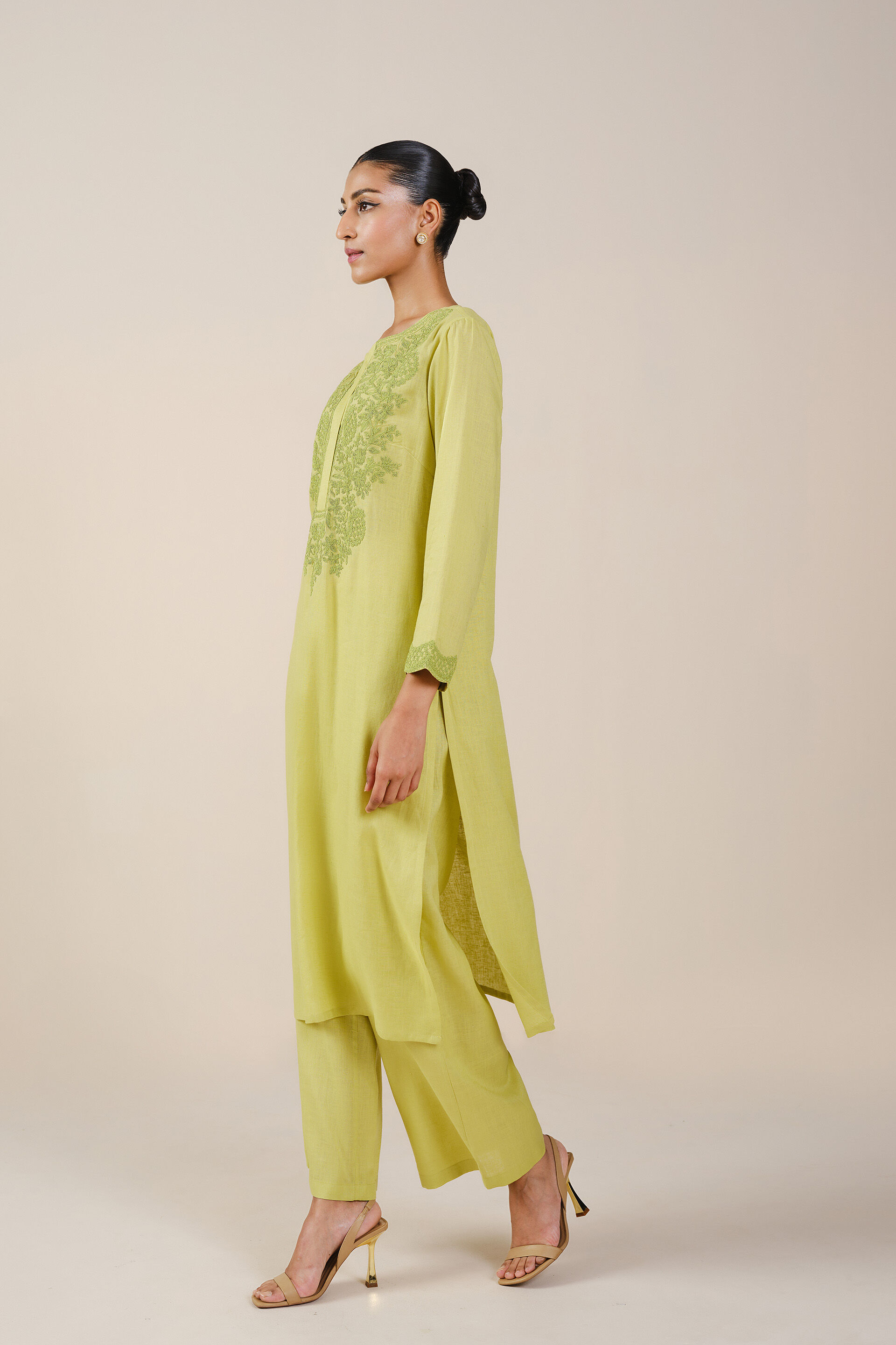 Lauryn Embroidered Linen Kurta Set - Lime
