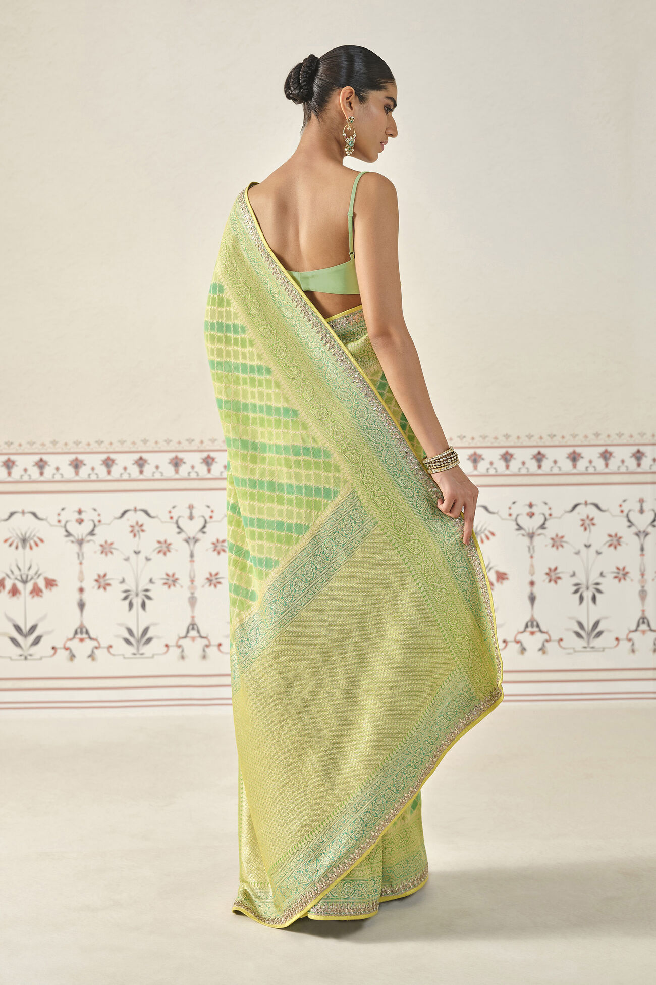 Trayi Handwoven Benarasi Silk Saree - Green, Lime, image 2